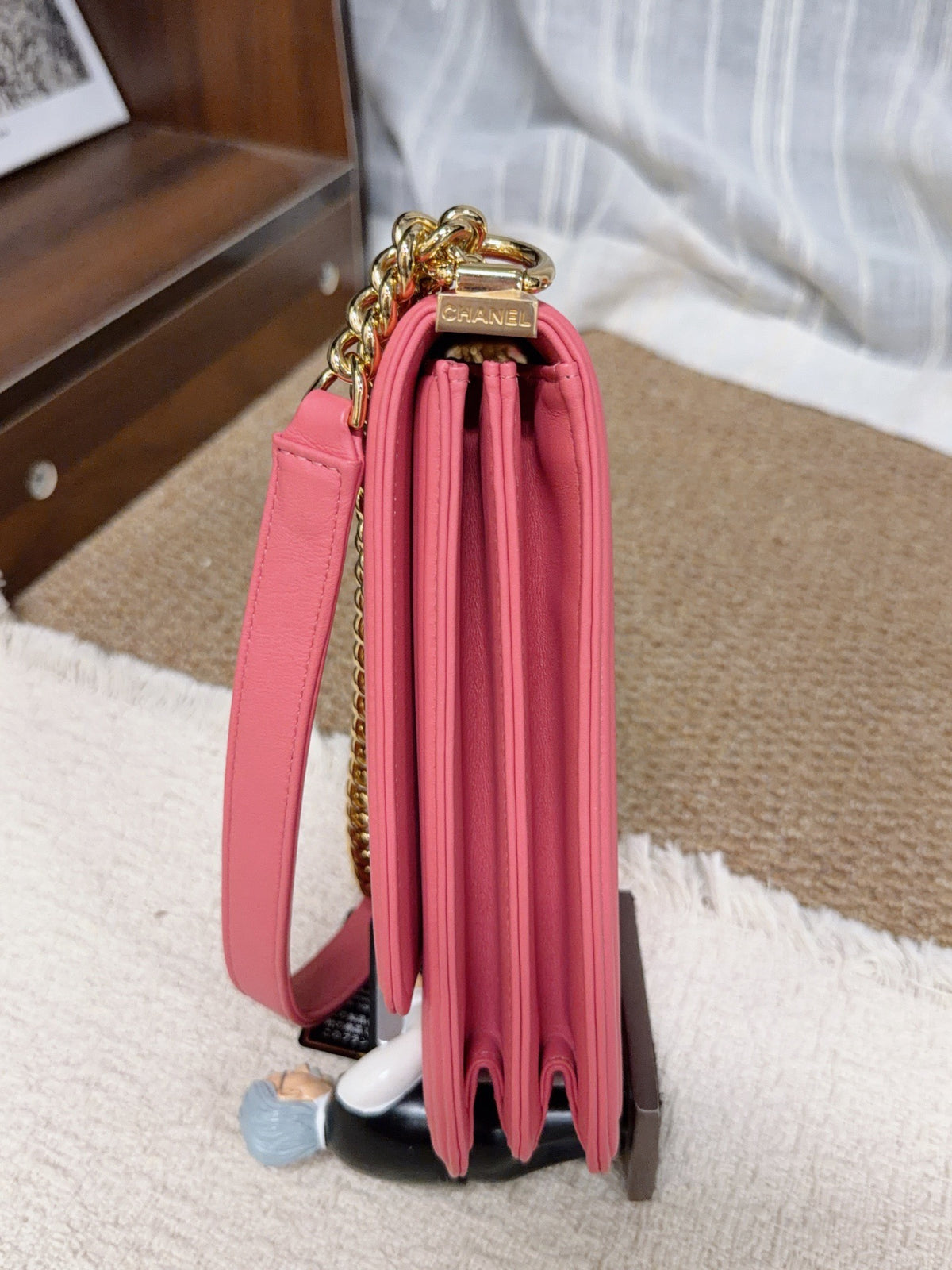 Chanel - Boy Vertical V-Stitch - Leather - Pink
