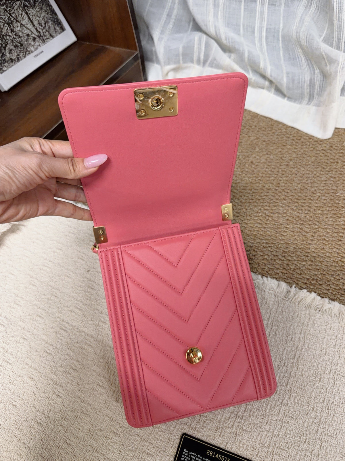 Chanel - Boy Vertical V-Stitch - Leather - Pink