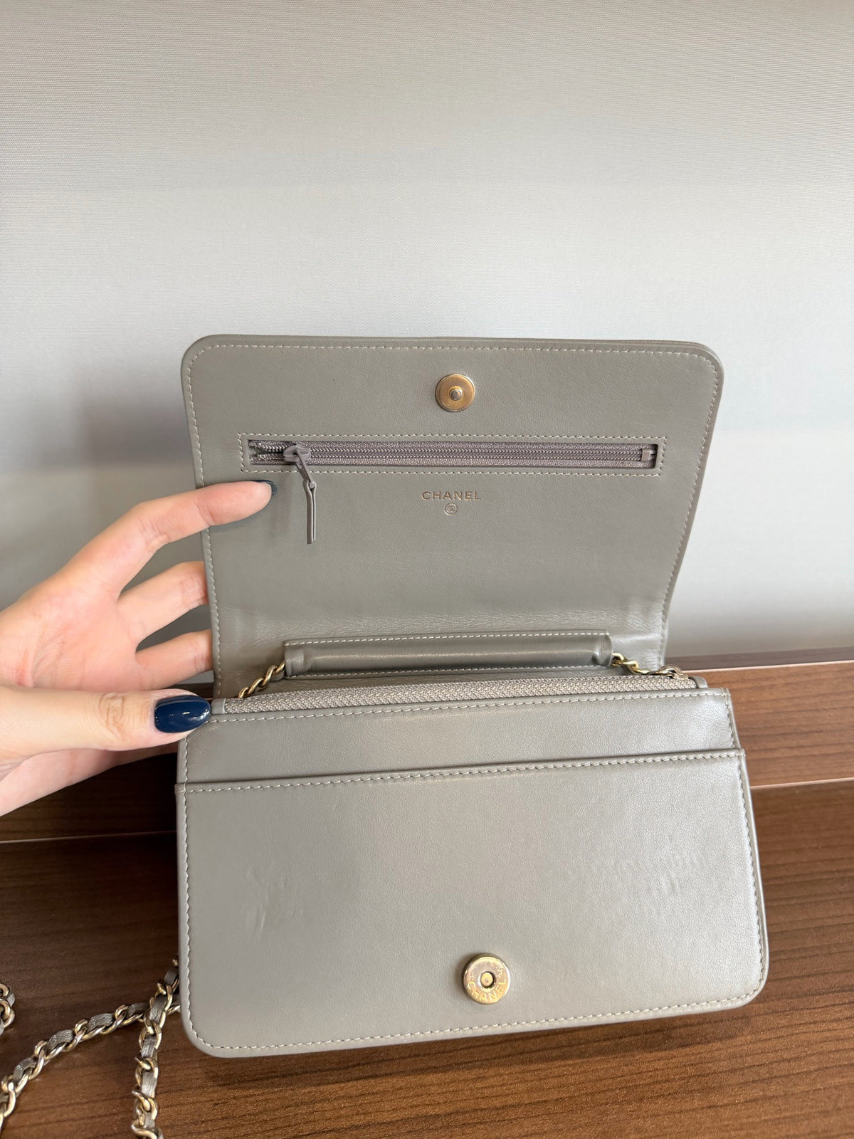 Chanel - Boy WOC - Leather - Grey - (Small)