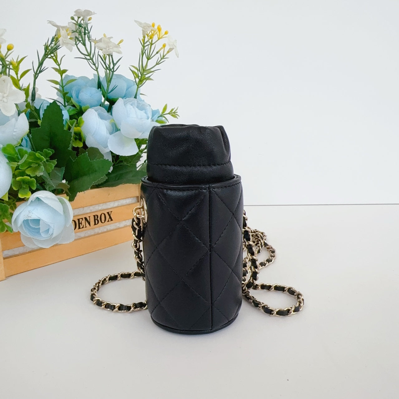 Chanel - Bucket Bag - Leather - Black - (mini)