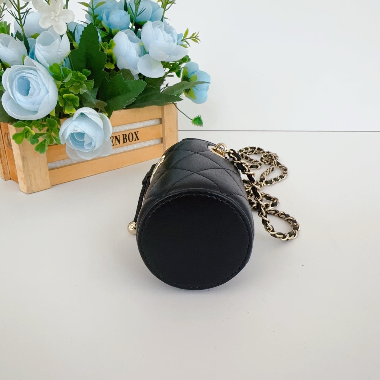 Chanel - Bucket Bag - Leather - Black - (mini)