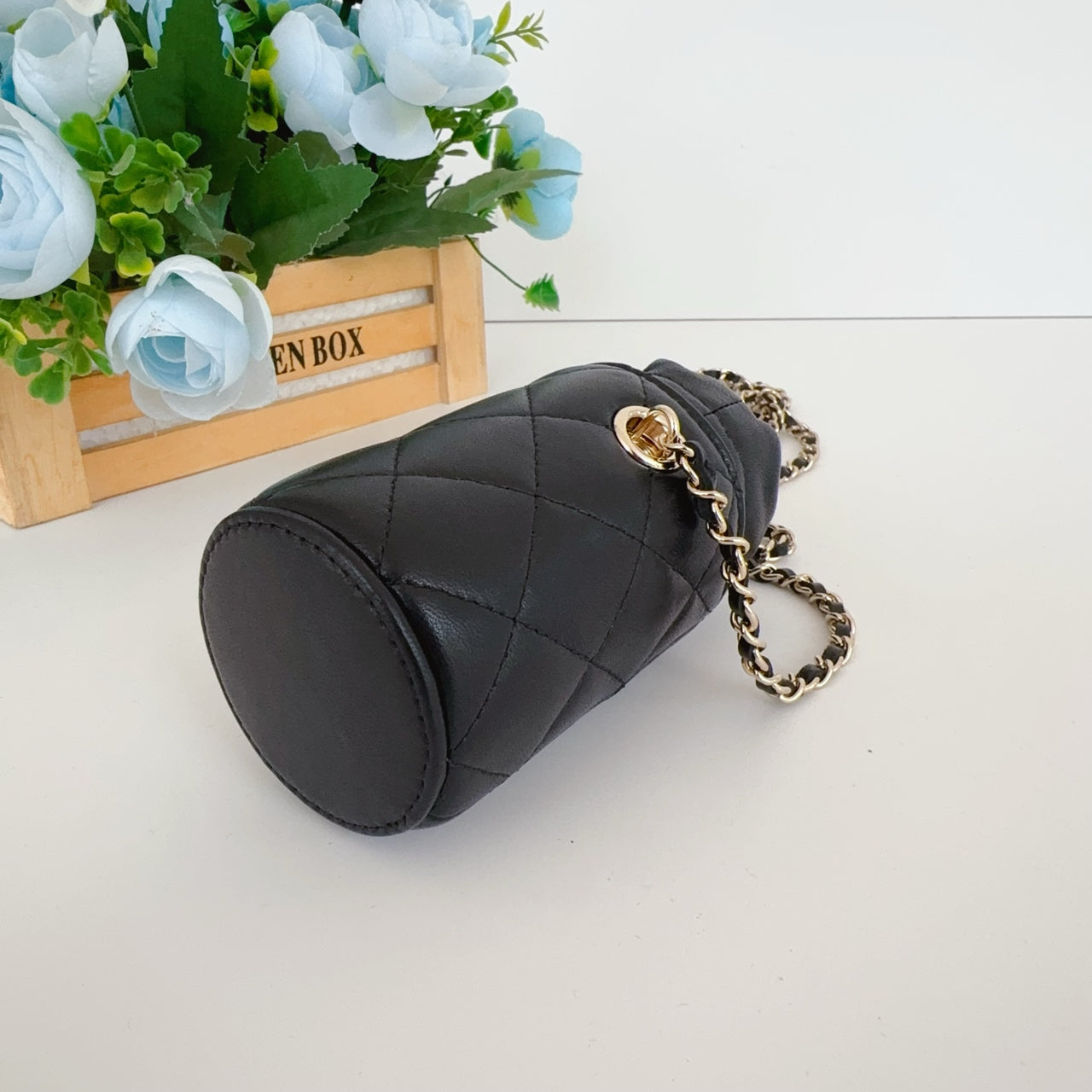 Chanel - Bucket Bag - Leather - Black - (mini)
