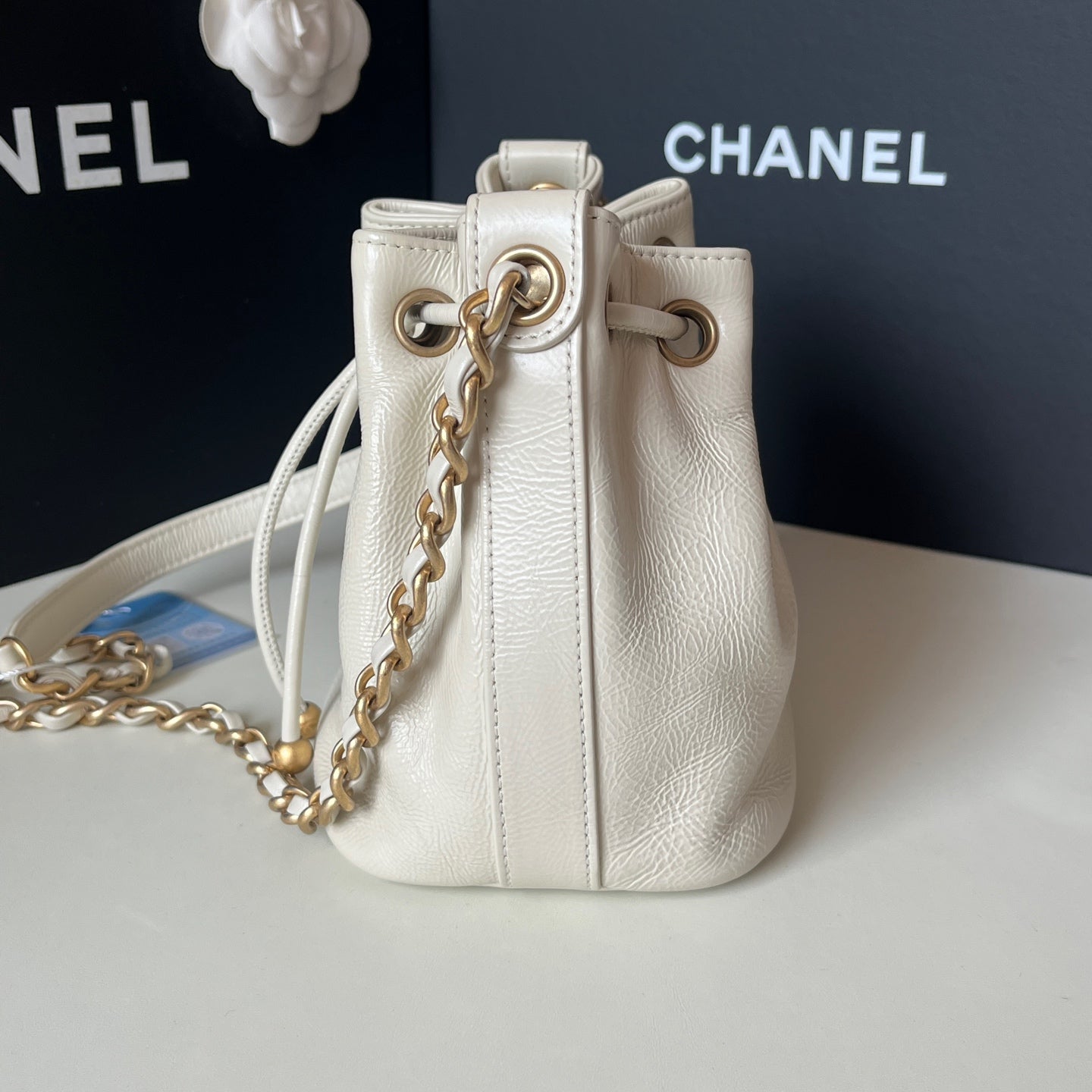 Chanel - Bucket Bag - Leather - White - (mini)