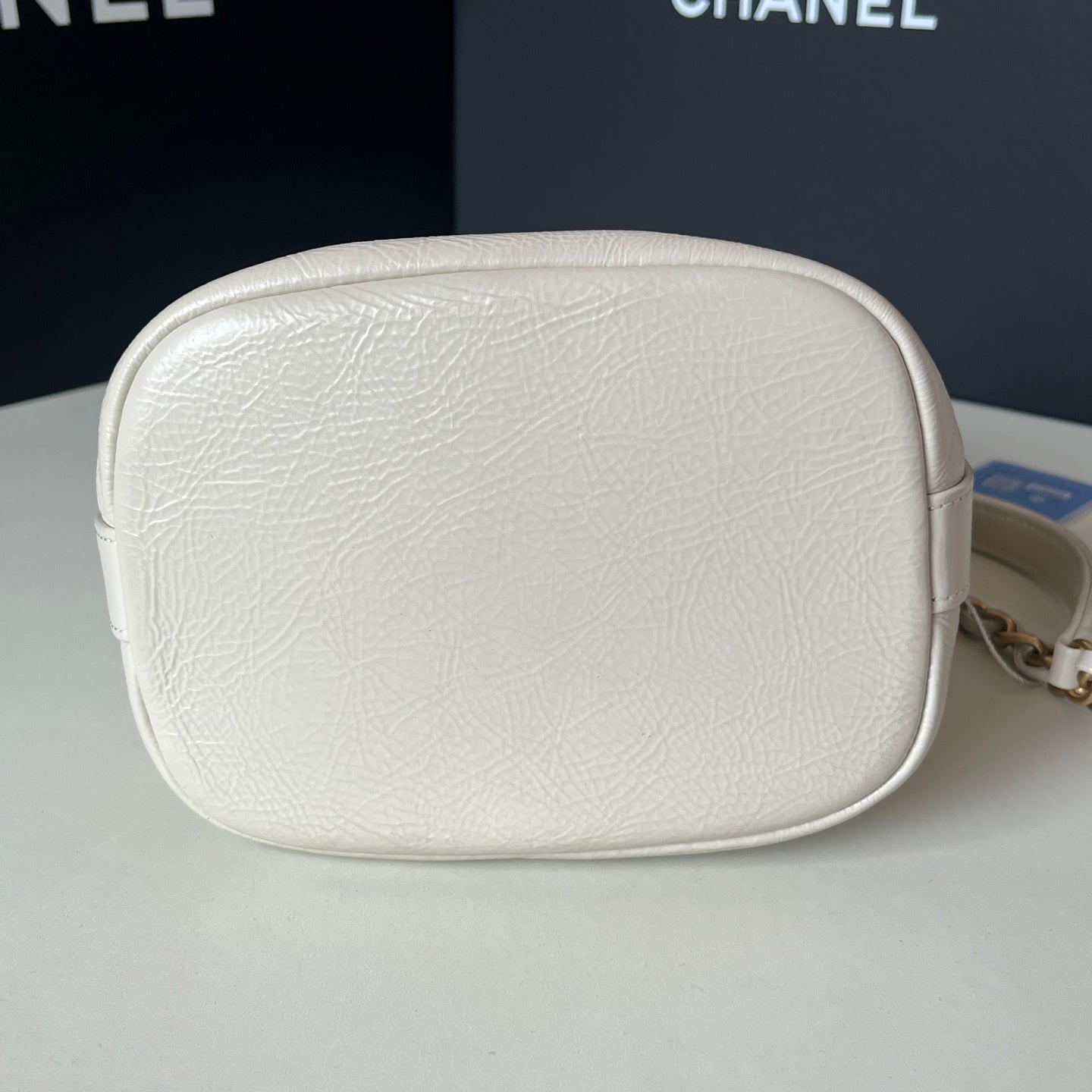 Chanel - Bucket Bag - Leather - White - (mini)