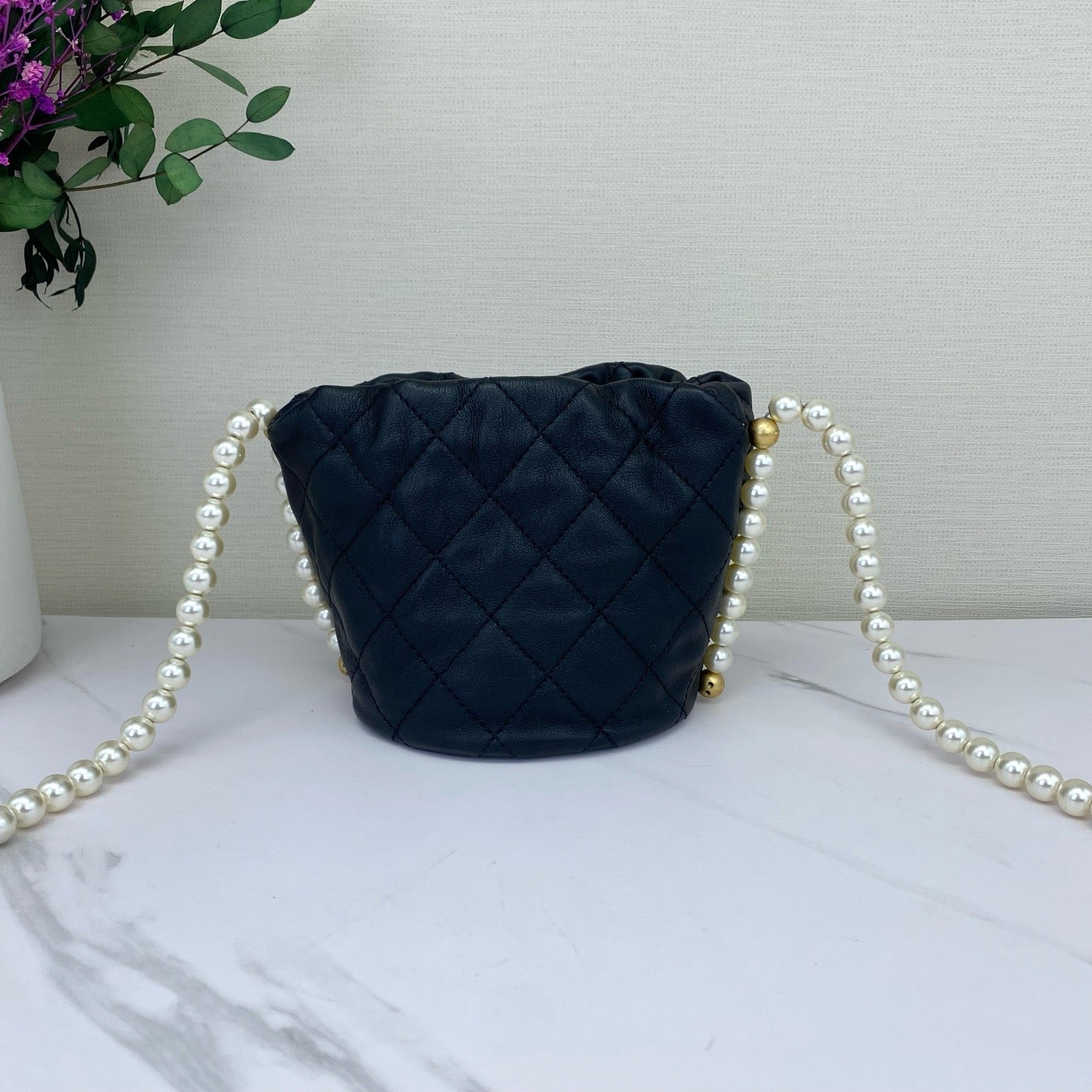 Chanel - Bucket Bag with Pearl Chain - Caviar leather - Black - (mini)