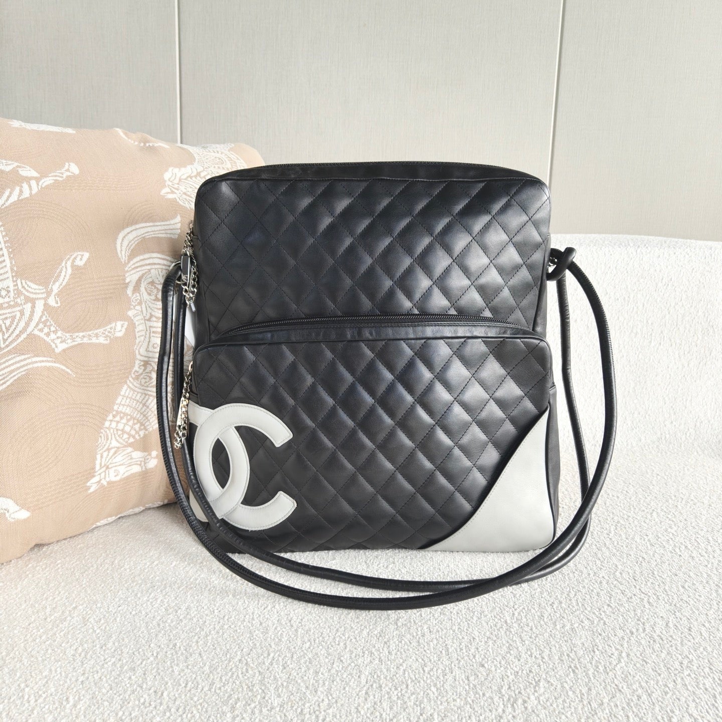 Chanel - Cambon Camera Bag - Cowhide leather - Black - (large)