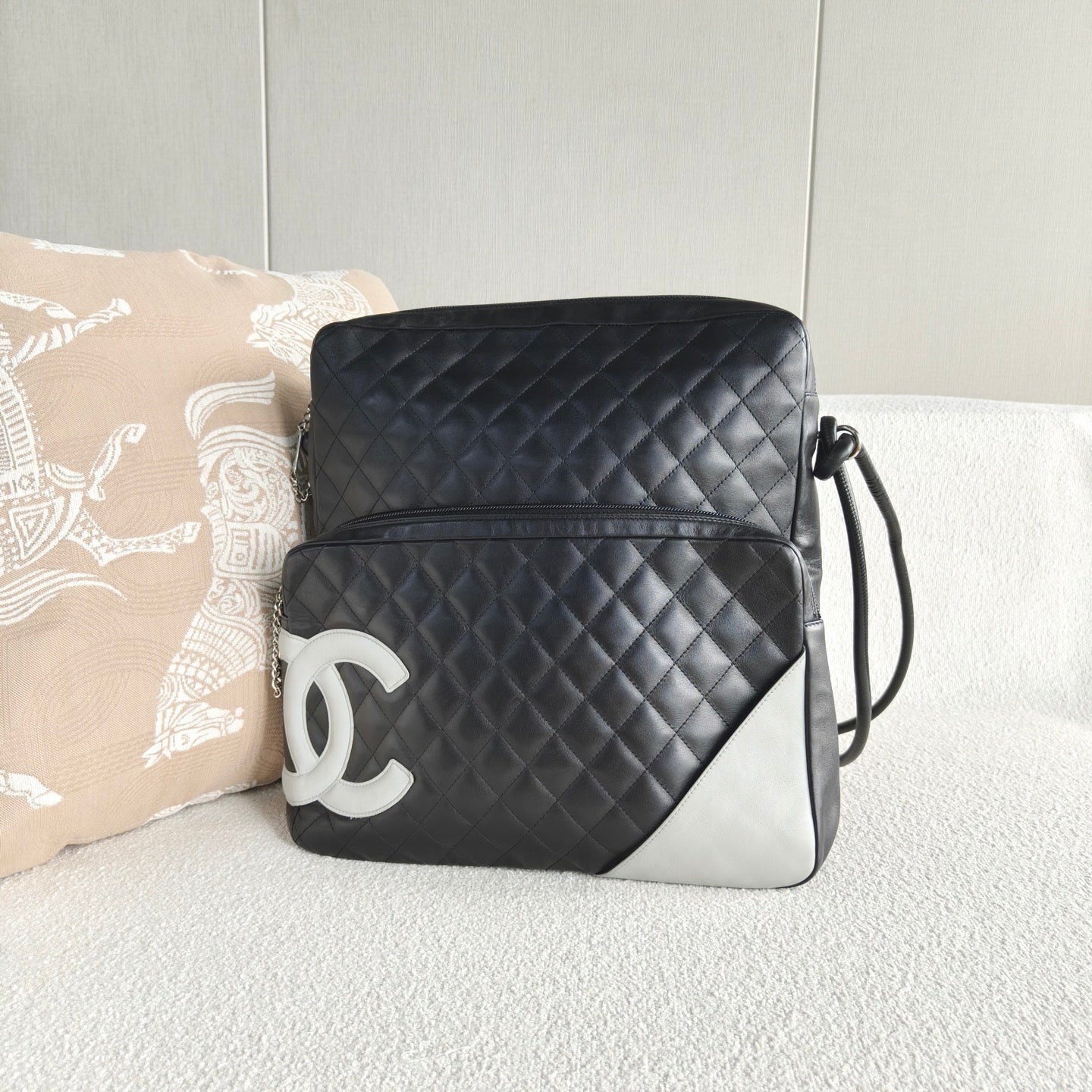 Chanel - Cambon Camera Bag - Cowhide leather - Black - (large)