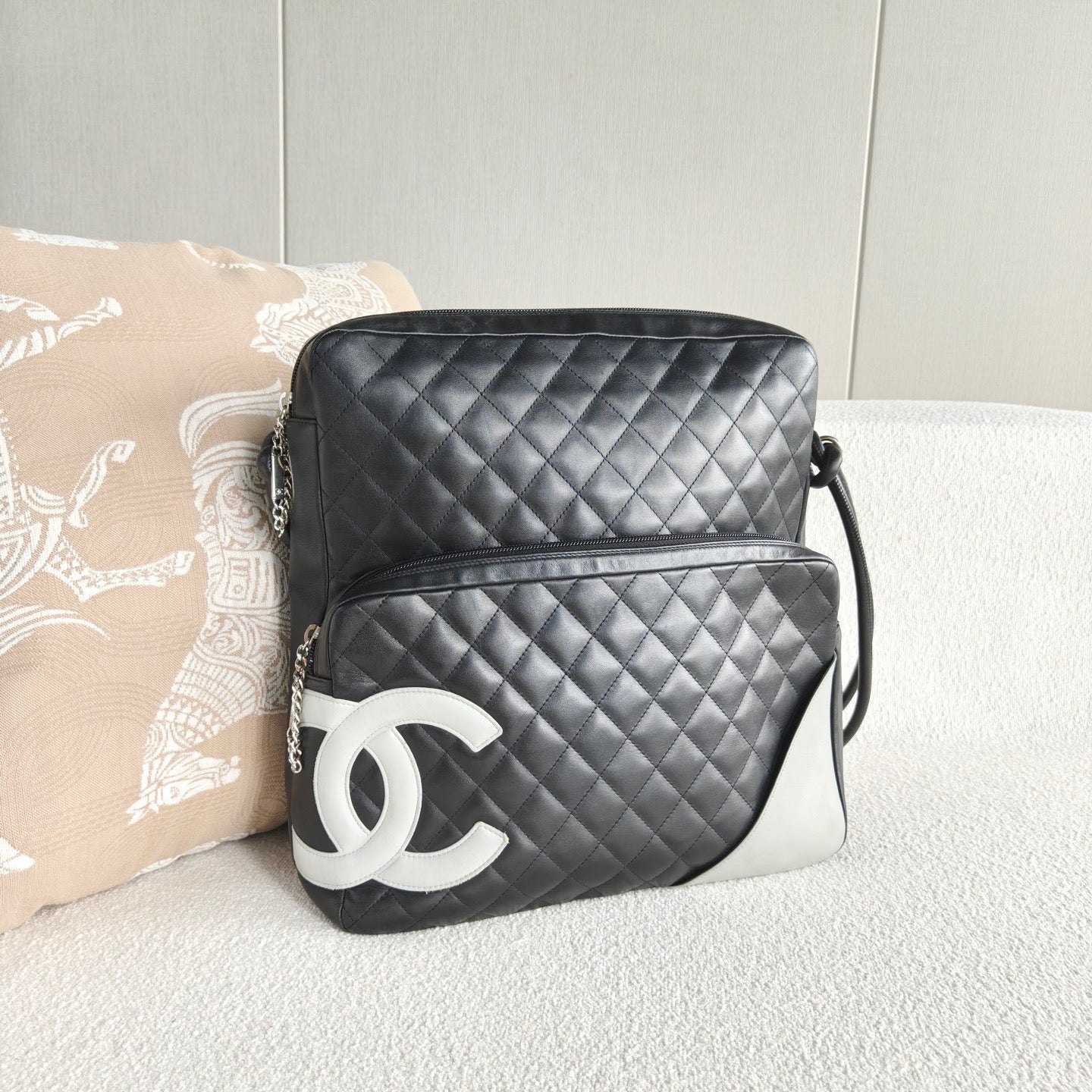 Chanel - Cambon Camera Bag - Cowhide leather - Black - (large)
