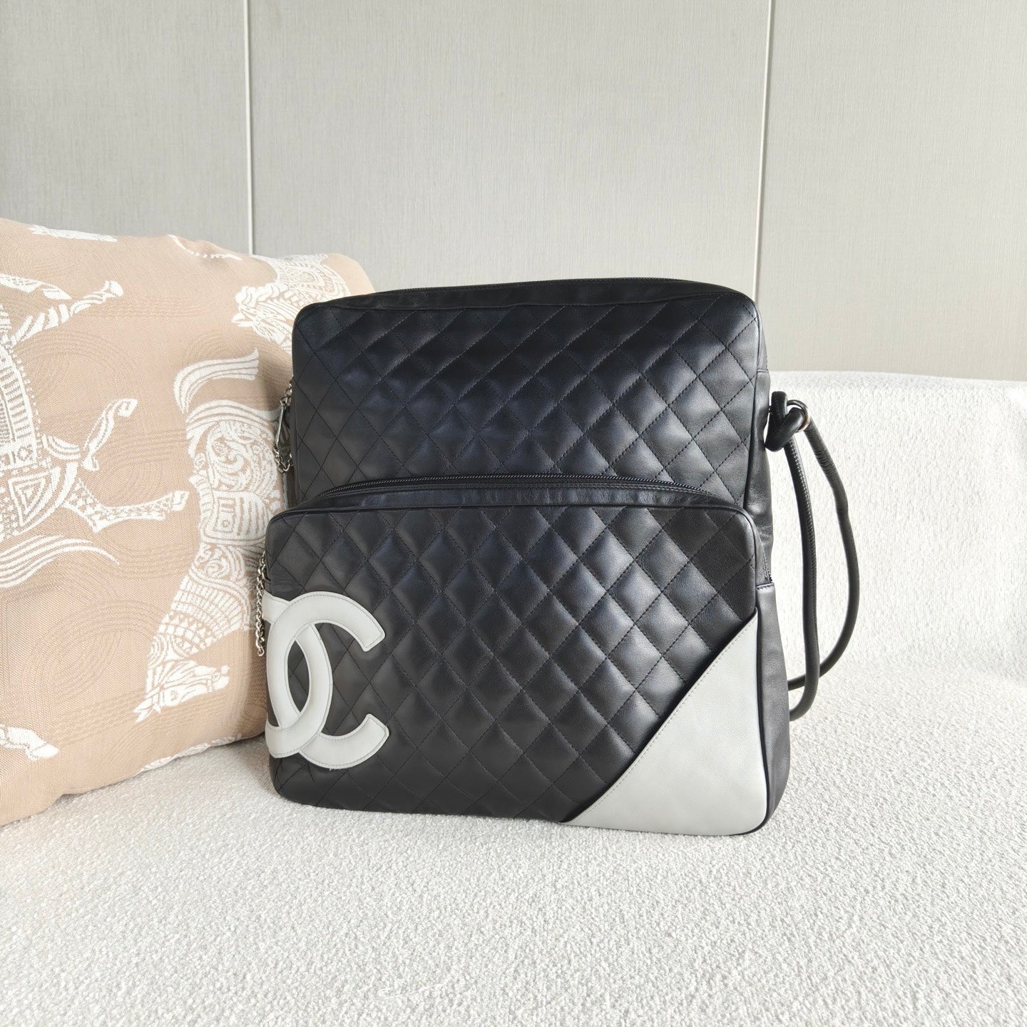 Chanel - Cambon Camera Bag - Cowhide leather - Black - (Large)