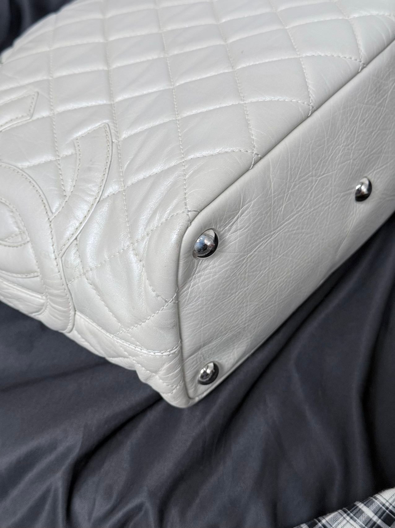 Chanel - Cambon - Leather - White - (medium)