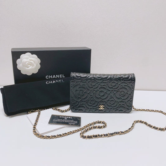 Chanel - Camellia Embossed WOC (Wallet on Chain) - Grained calfskin leather - Black - (mini)