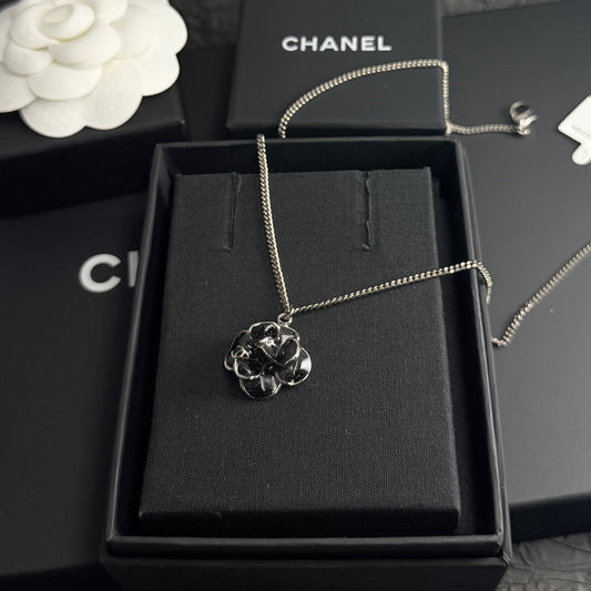 Chanel - Camellia - Metal - Multicolour
