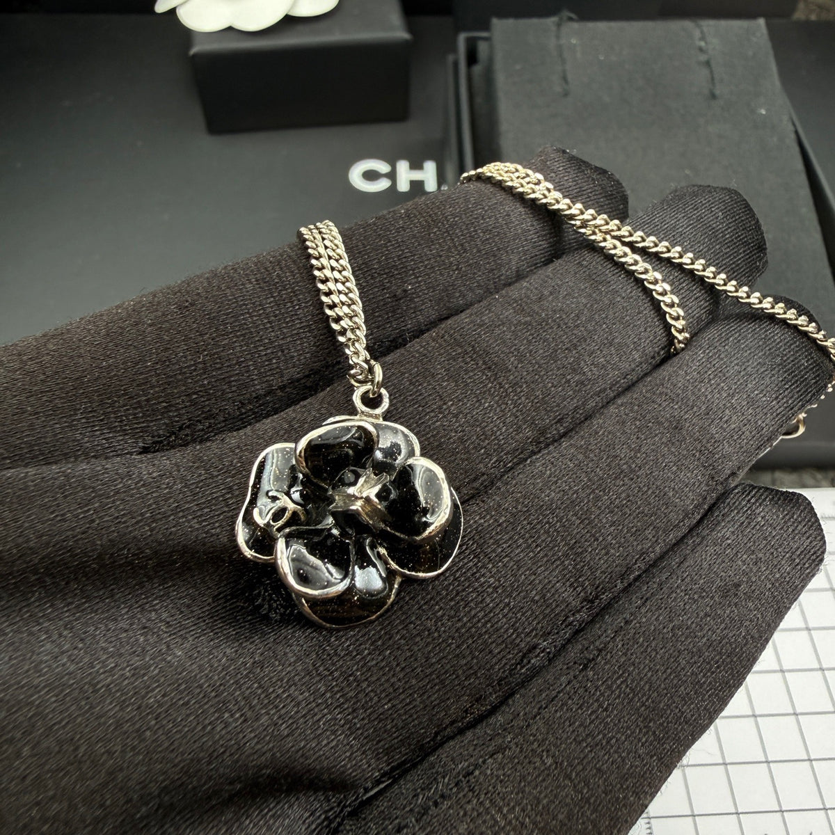 Chanel - Camellia - Metal - Multicolour
