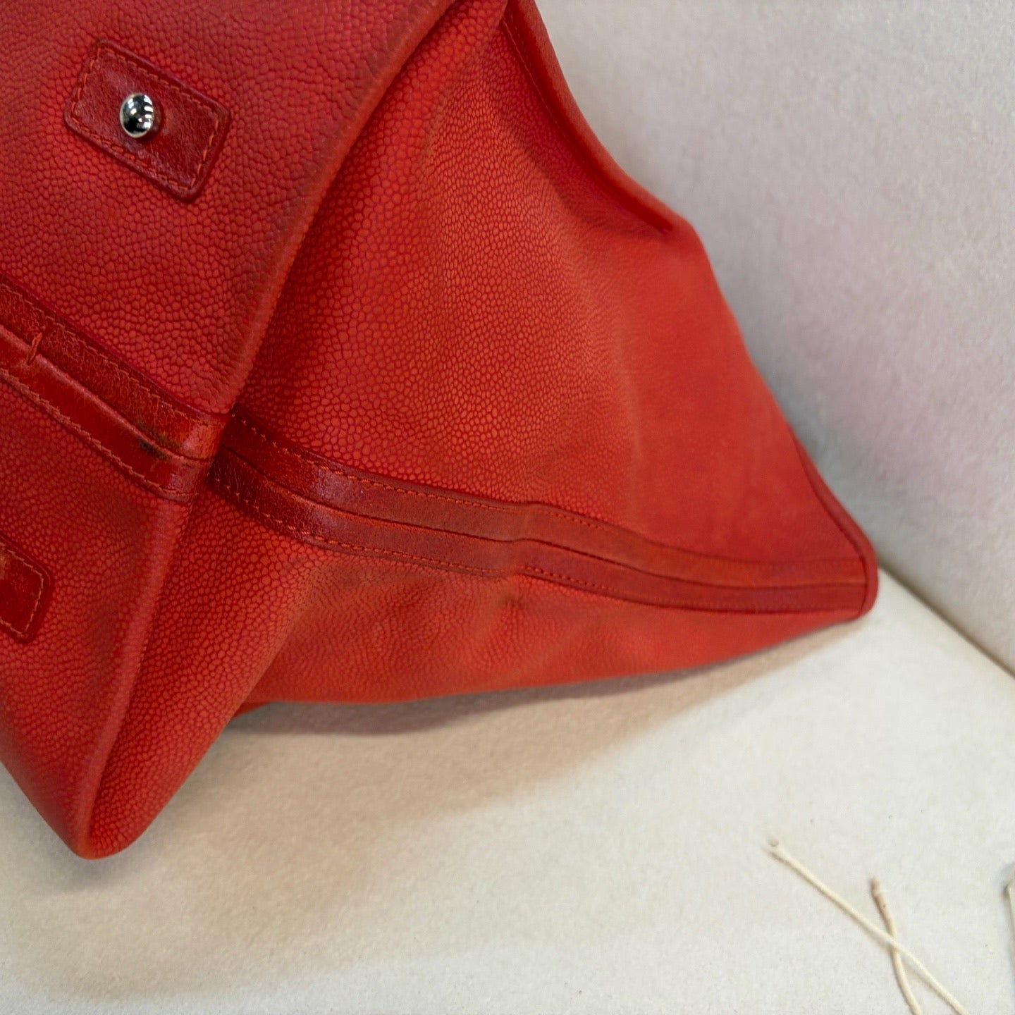 Chanel - Camellia Tote - Calfskin - Red - (large)