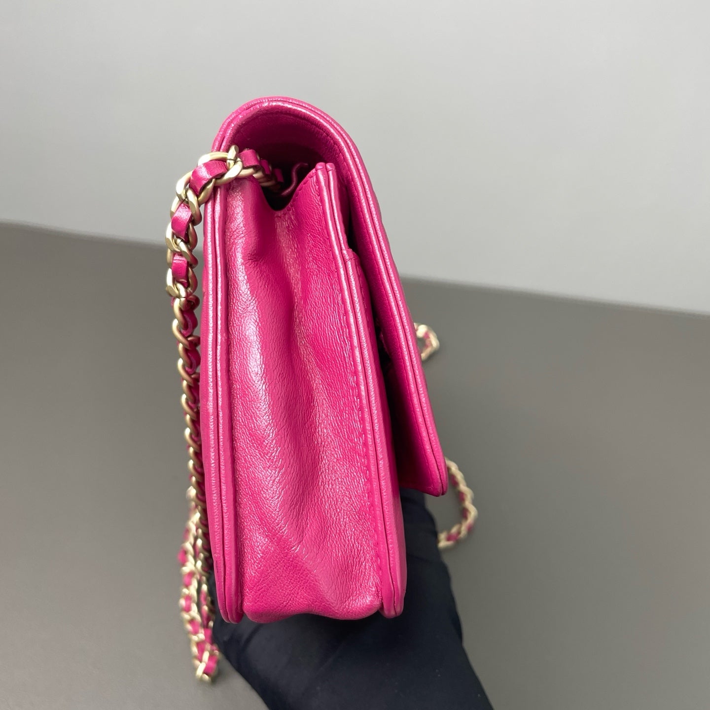 Chanel - Camellia Wallet on Chain - Leather - Pink - (mini)