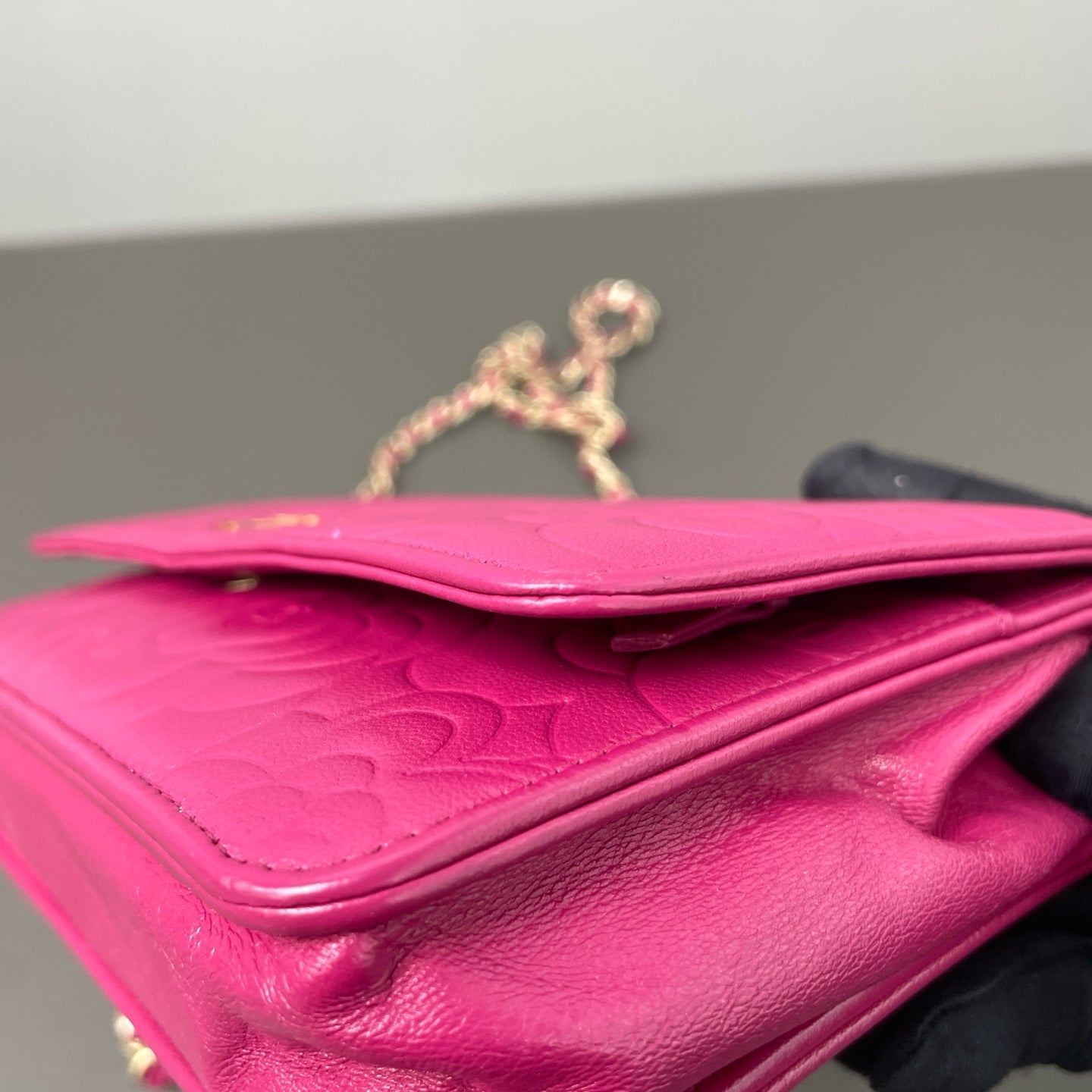 Chanel - Camellia Wallet on Chain - Leather - Pink - (mini)