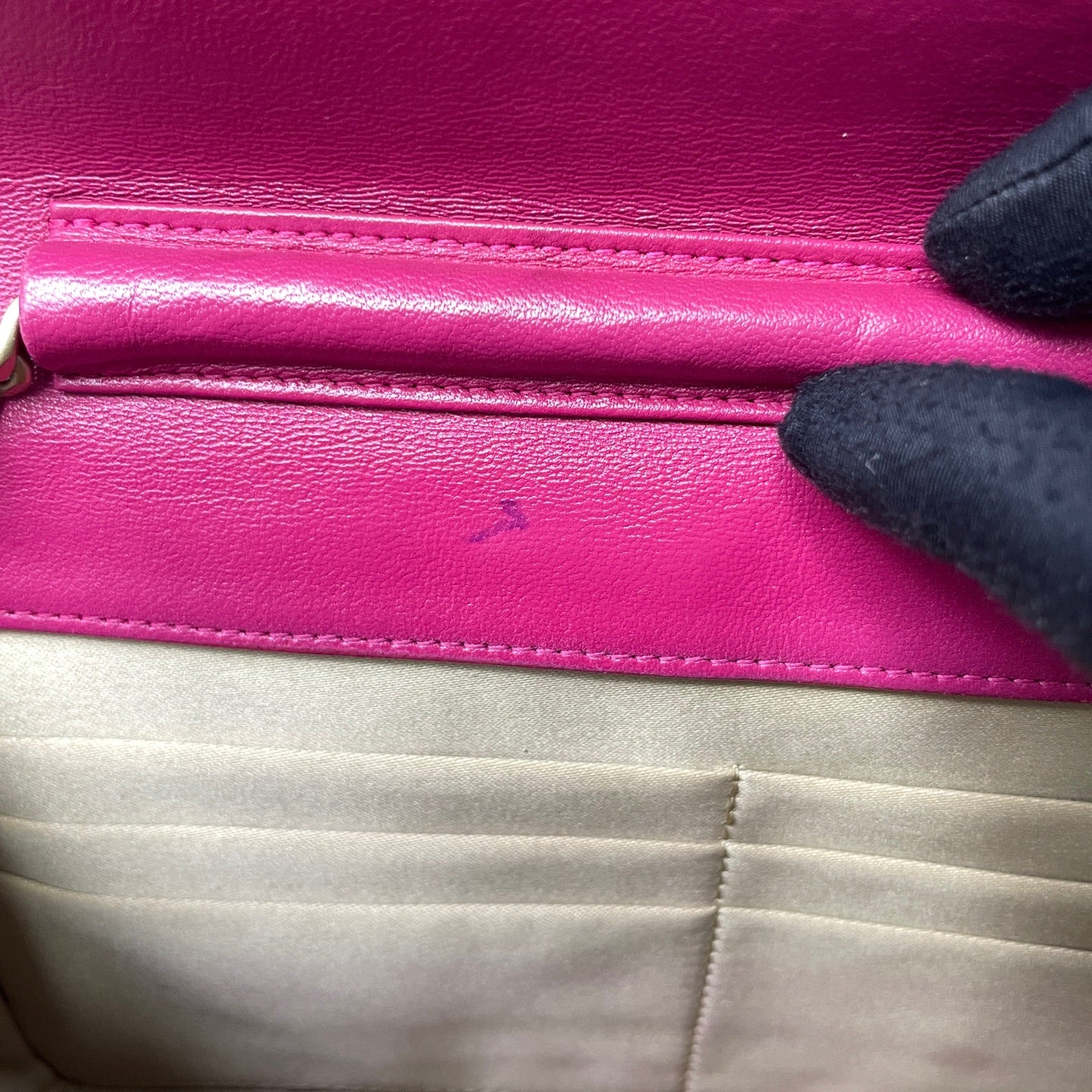 Chanel - Camellia Wallet on Chain - Leather - Pink - (mini)