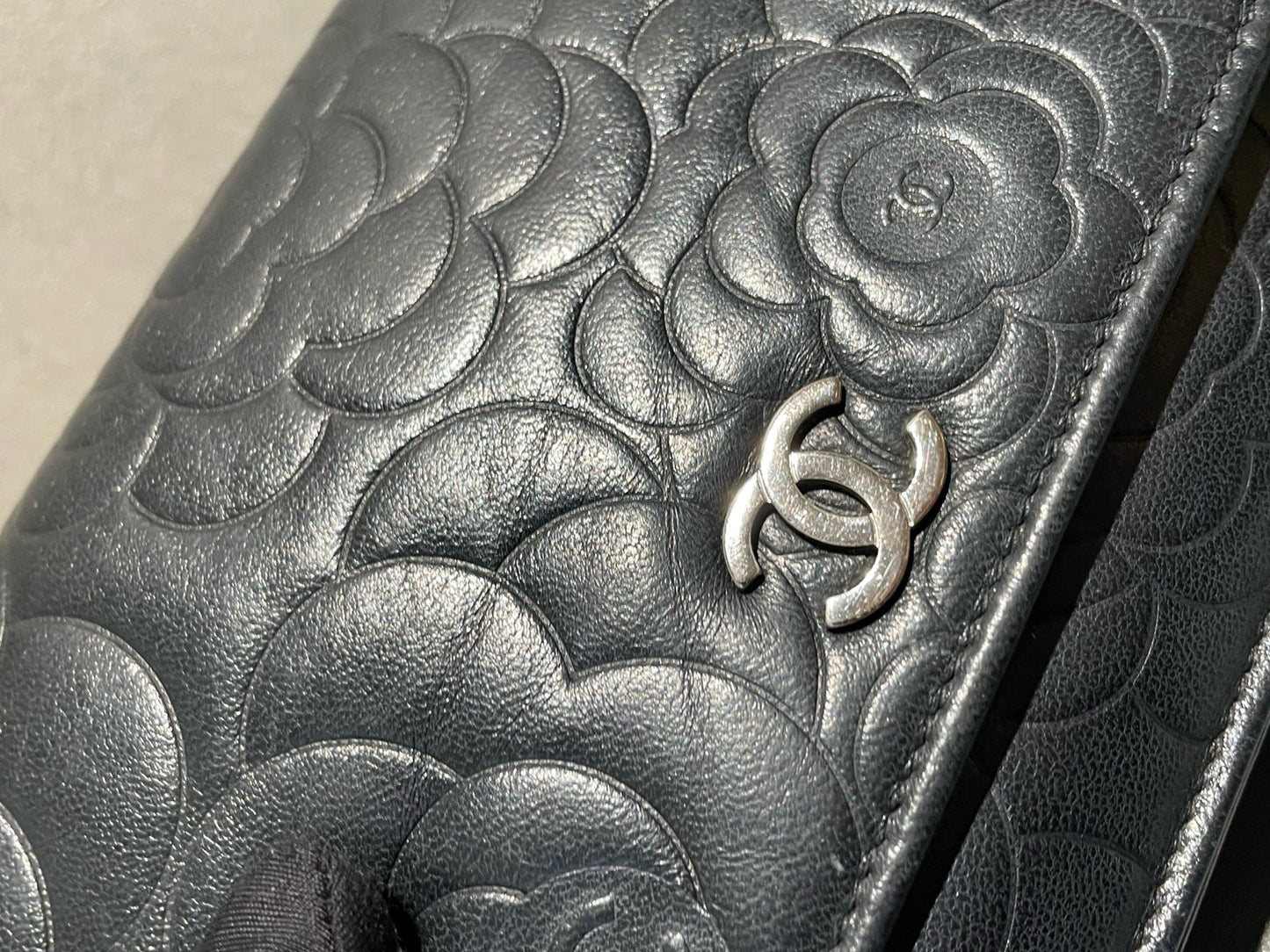 Chanel - Camellia WOC - Leather - Black - (mini)