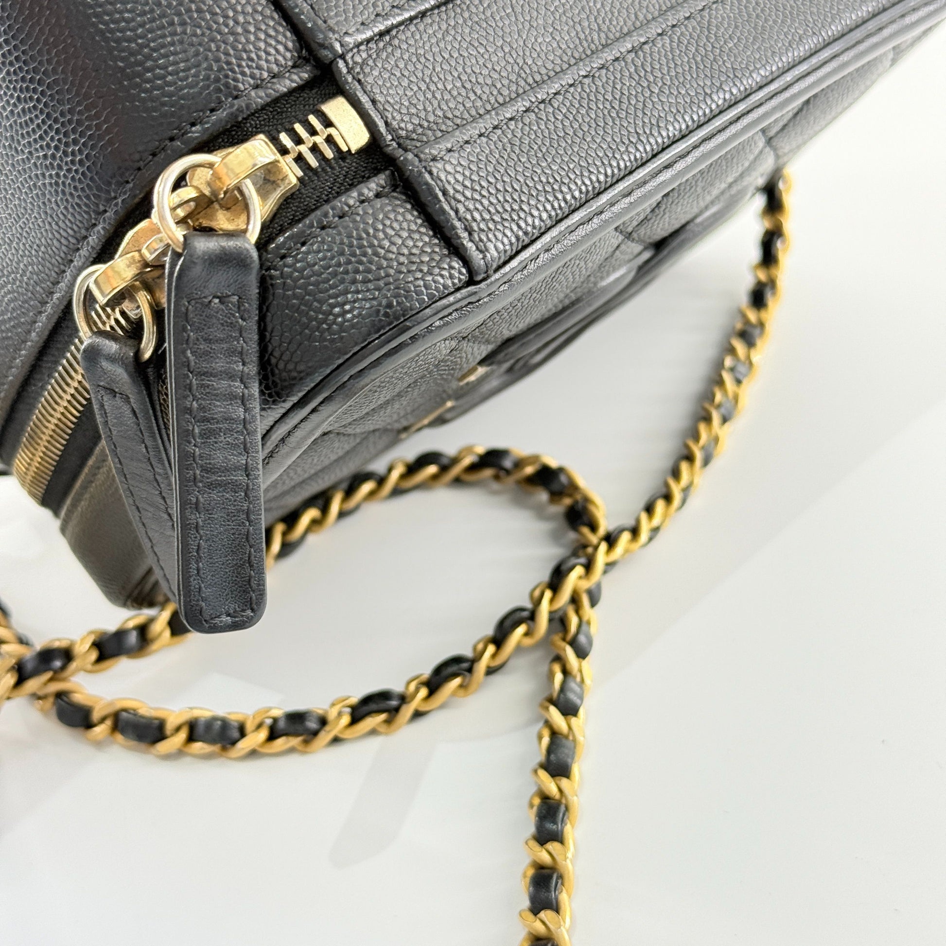 Chanel Camera Bag Leather Black - view 10
