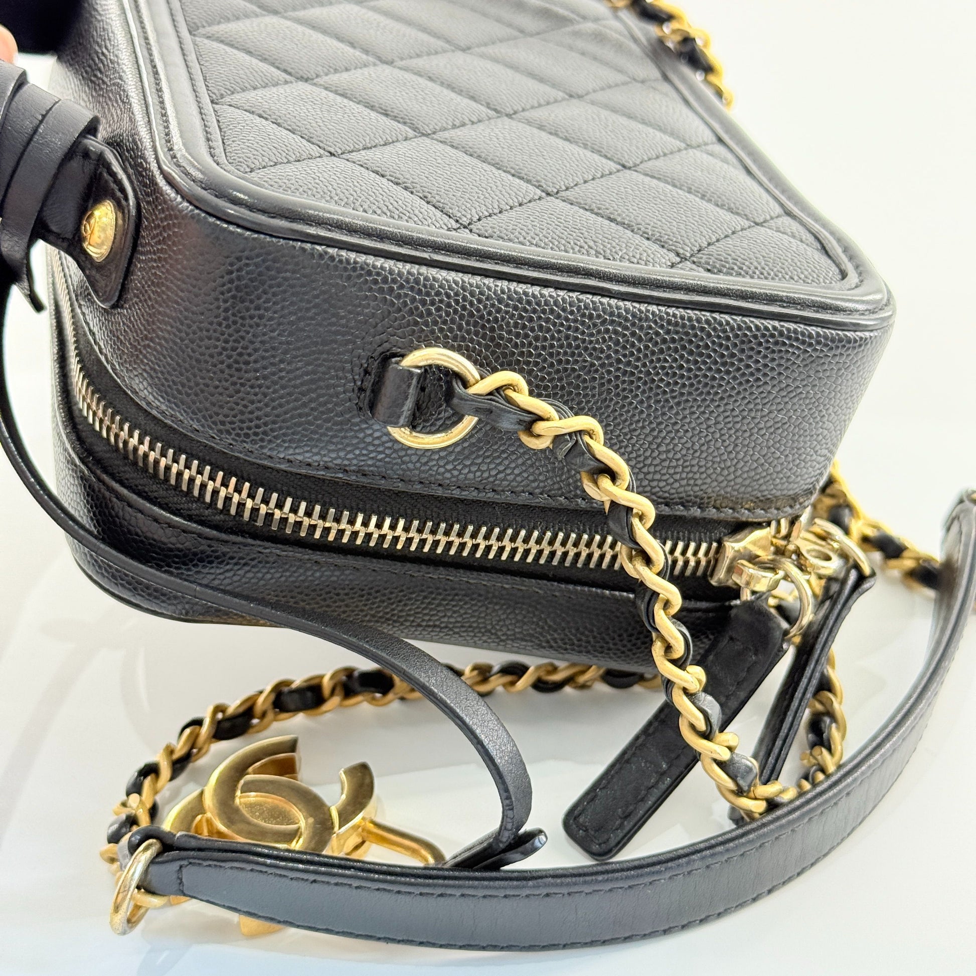 Chanel Camera Bag Leather Black - view 14