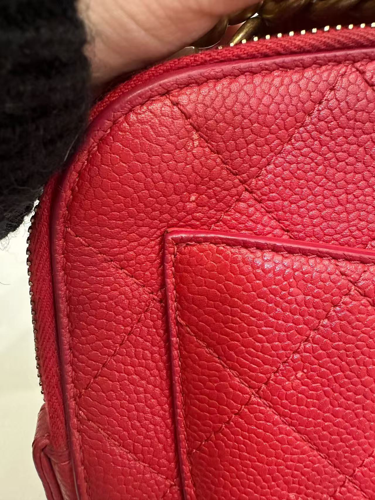 Chanel - Camera bag - Caviar leather - Red - (mini)