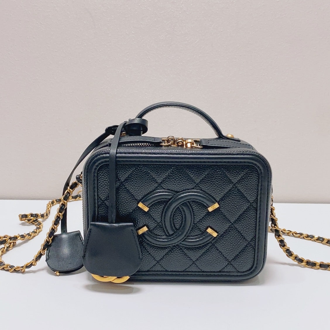 Chanel - Camera Bag - Leather - Black - (mini)