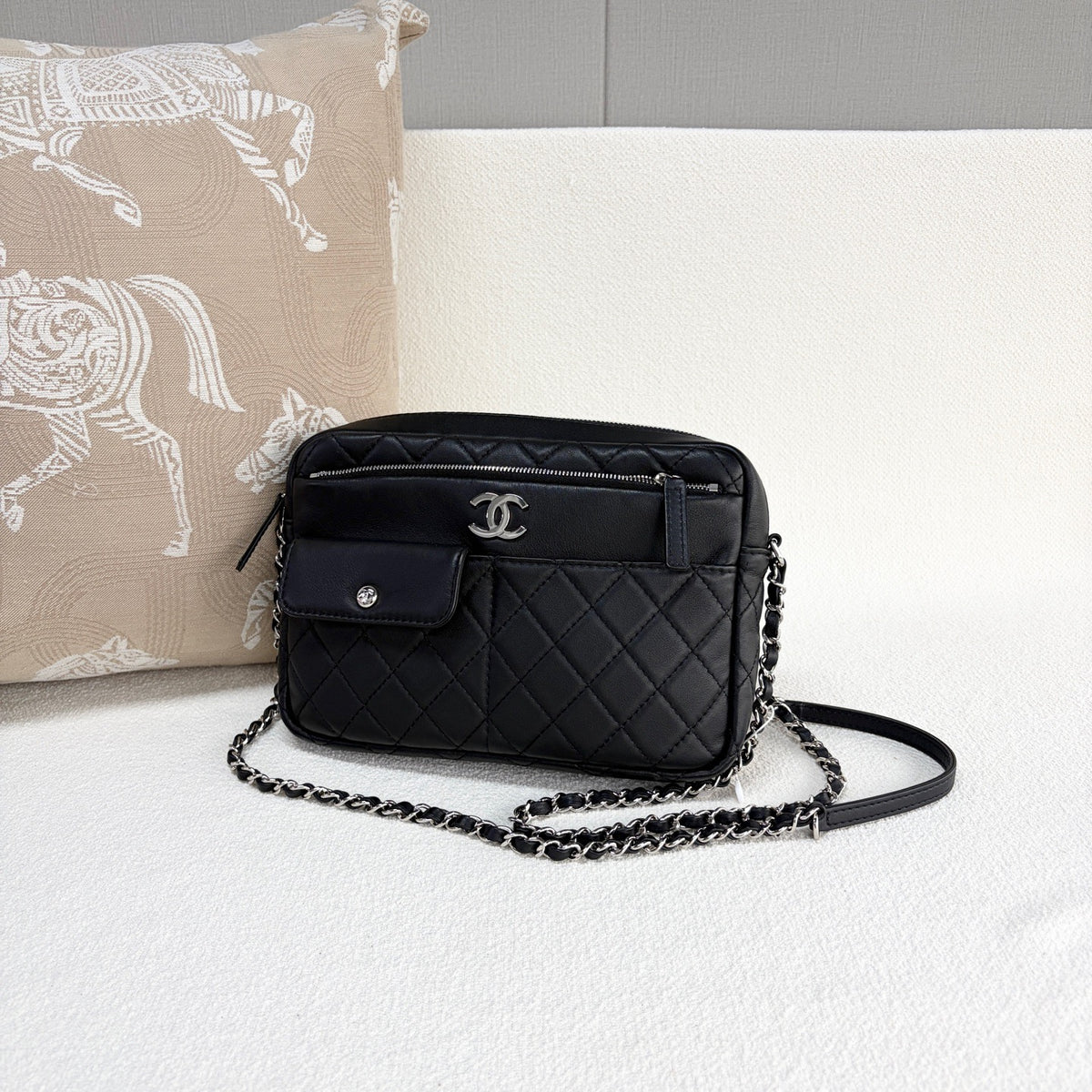 Chanel - Camera Bag - Leather - Black - (mini)