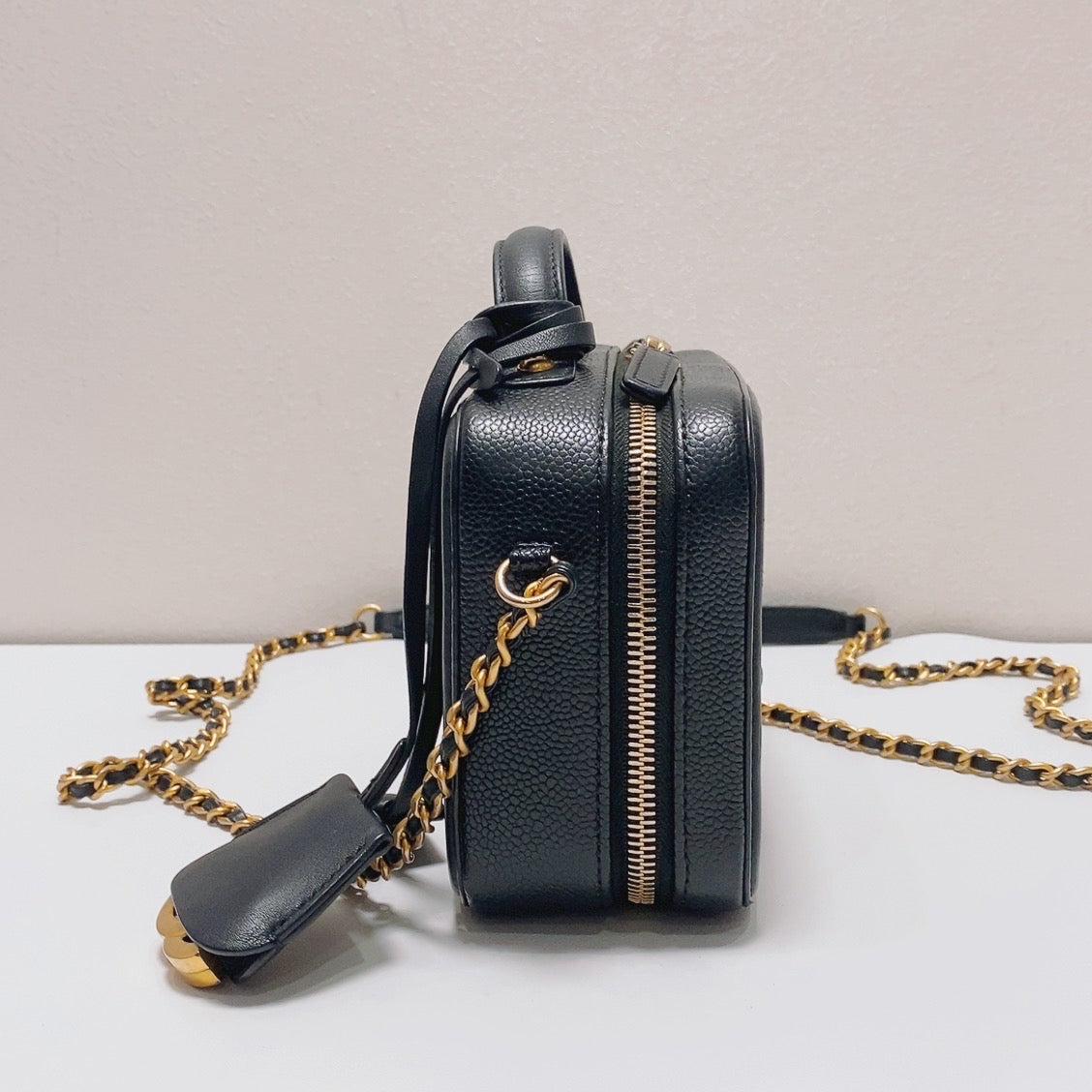 Chanel - Camera Bag - Leather - Black - (mini)