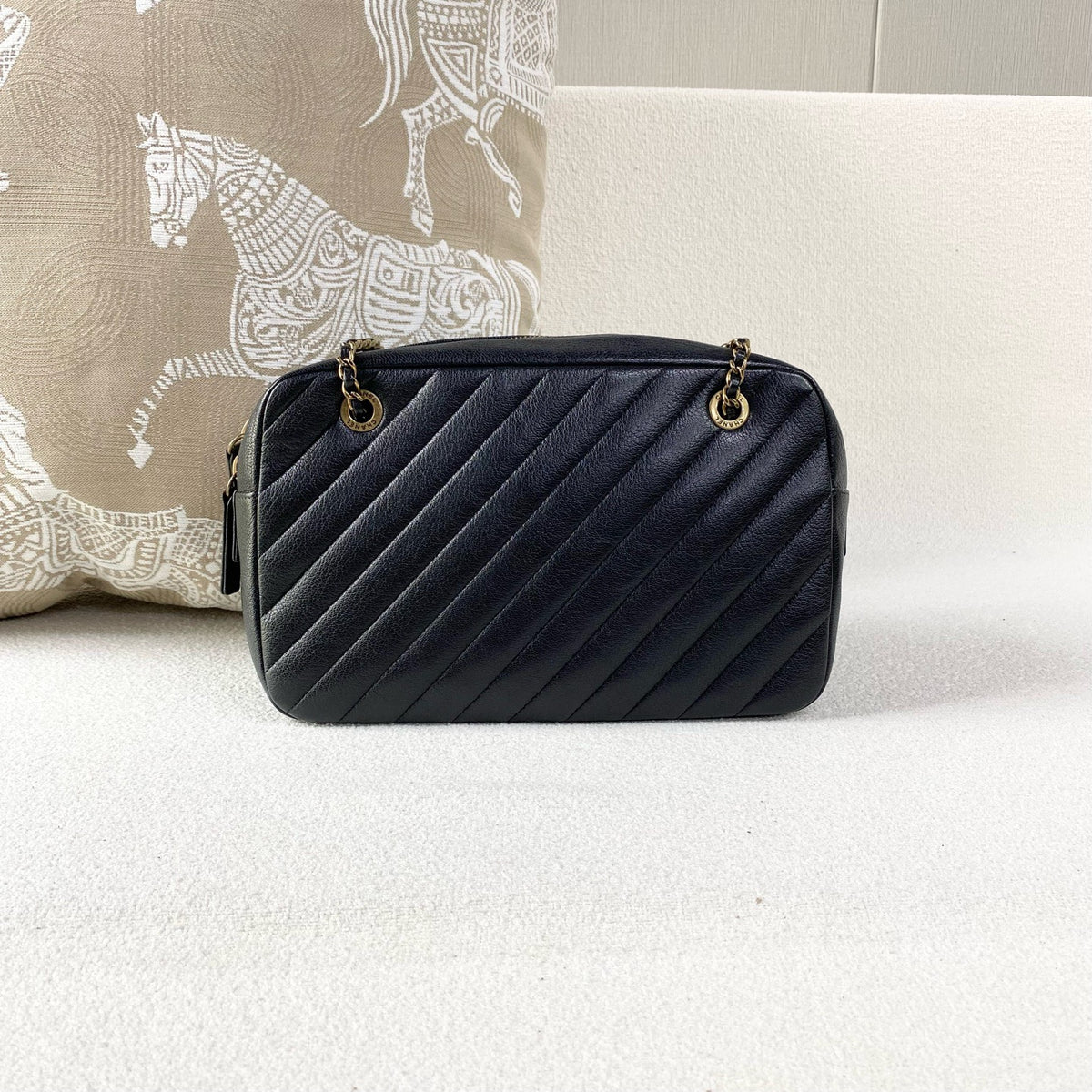 Chanel - Camera Bag - Leather - Black - (small)