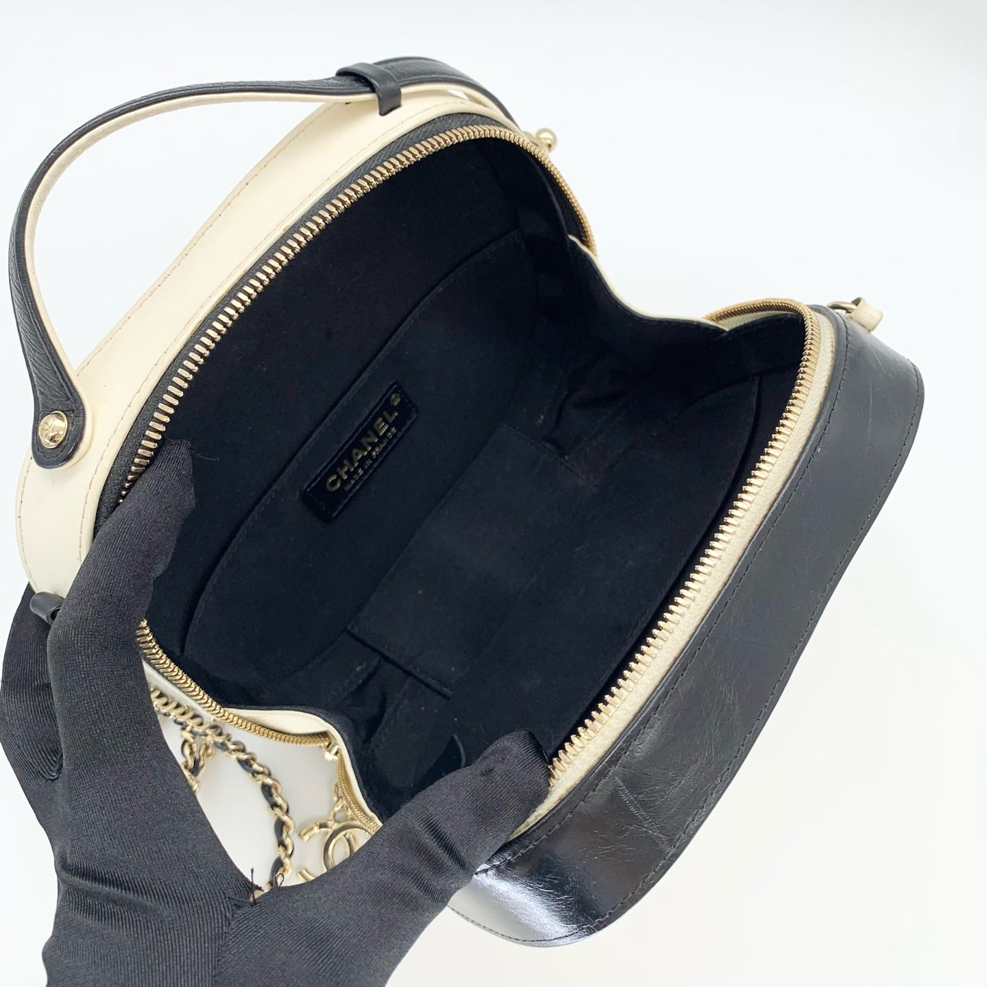 Chanel - Camera Bag - Leather - Multicolour - (Small)