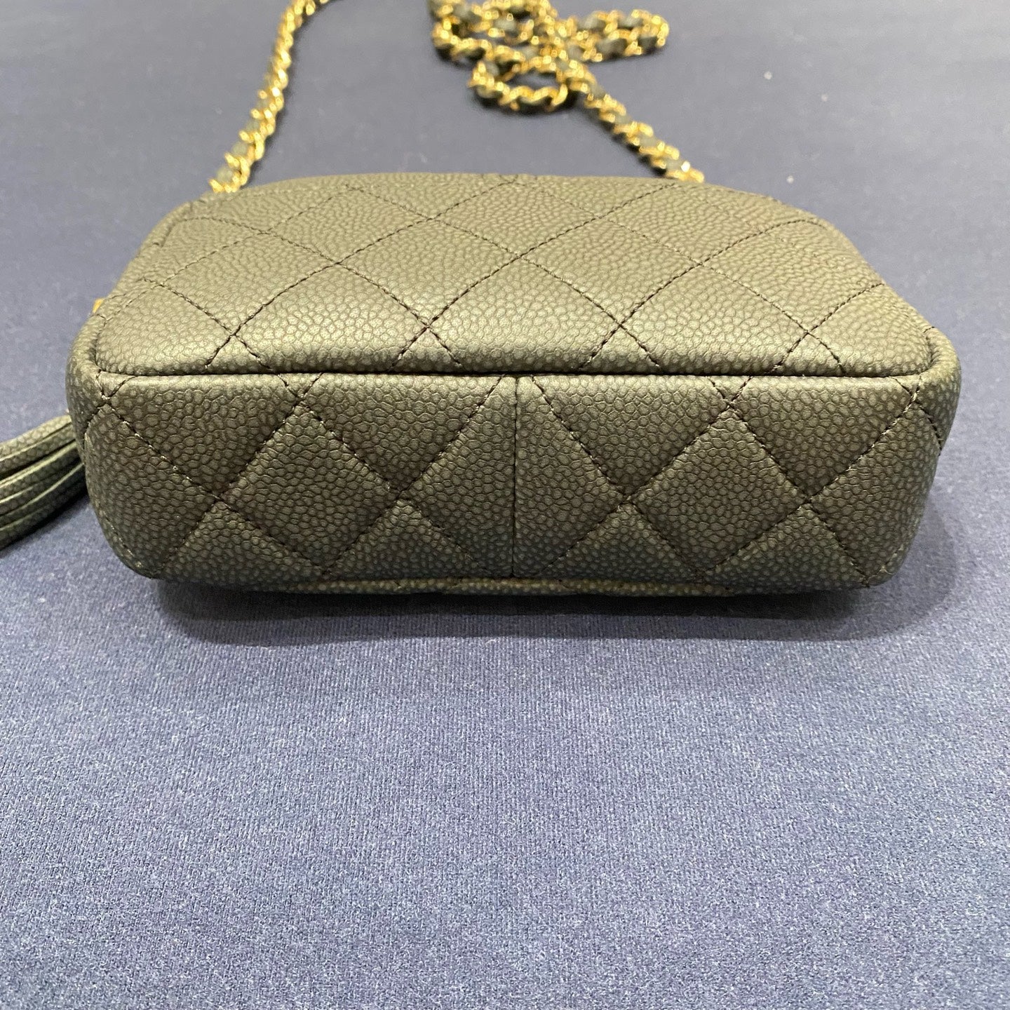Chanel - Camera Bag with Tassel - Caviar leather - Black with Gold-Tone Hardware - (Mini)