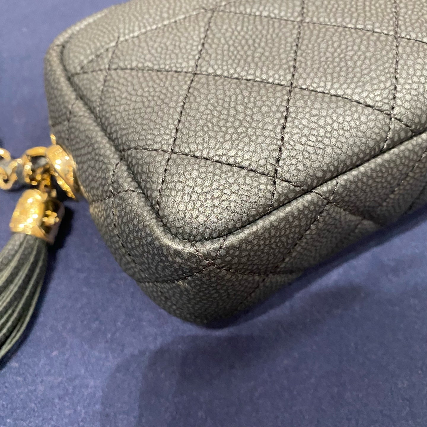Chanel - Camera Bag with Tassel - Caviar leather - Black with Gold-Tone Hardware - (Mini)