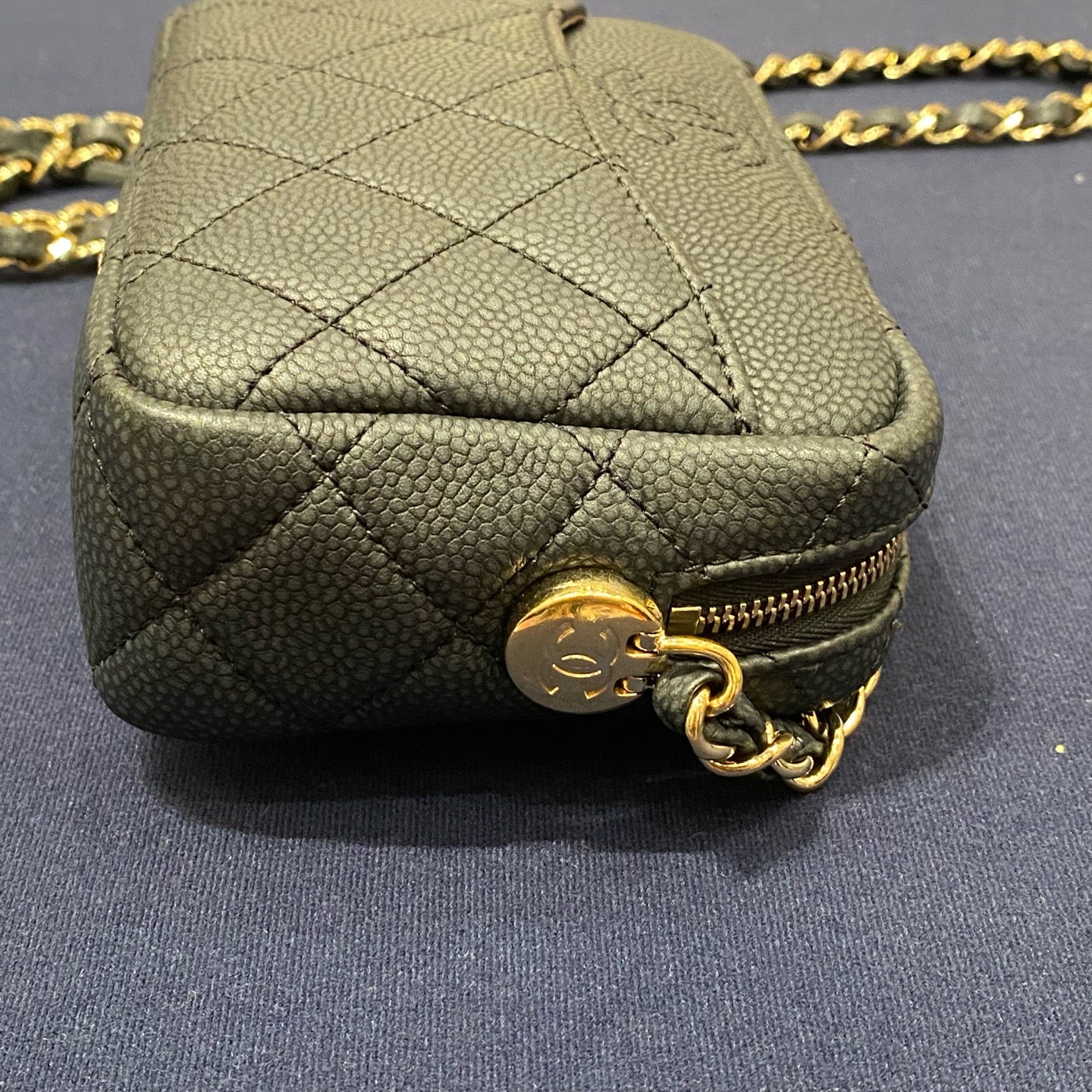 Chanel - Camera Bag with Tassel - Caviar leather - Black with Gold-Tone Hardware - (Mini)
