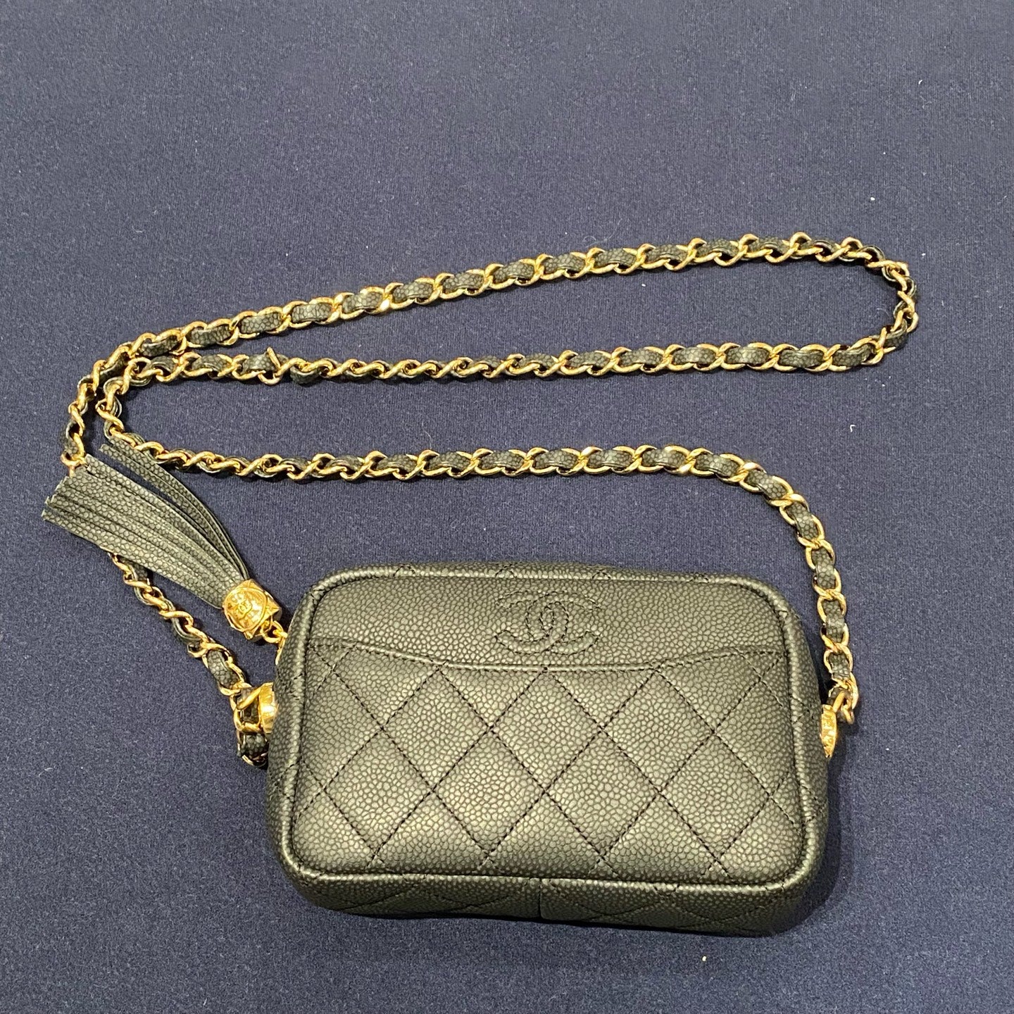 Chanel - Camera Bag with Tassel - Caviar leather - Black with Gold-Tone Hardware - (Mini)