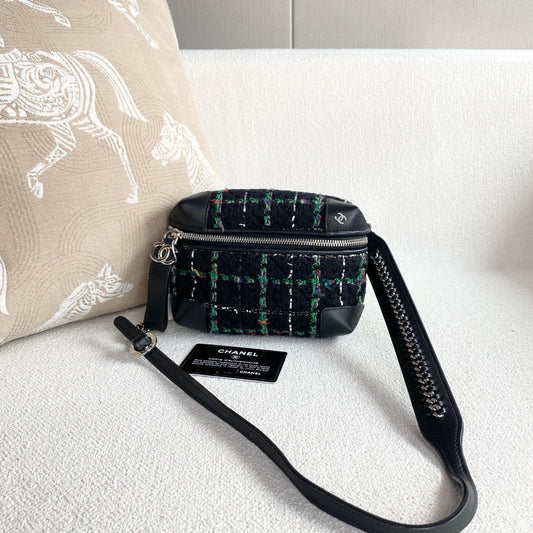 Chanel - Camera Waist Bag - Tweed - Black - (mini)