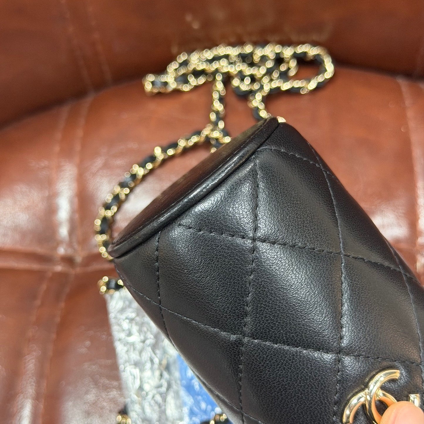 Chanel - CC Drawstring Bucket Bag - Leather - Black - (mini)