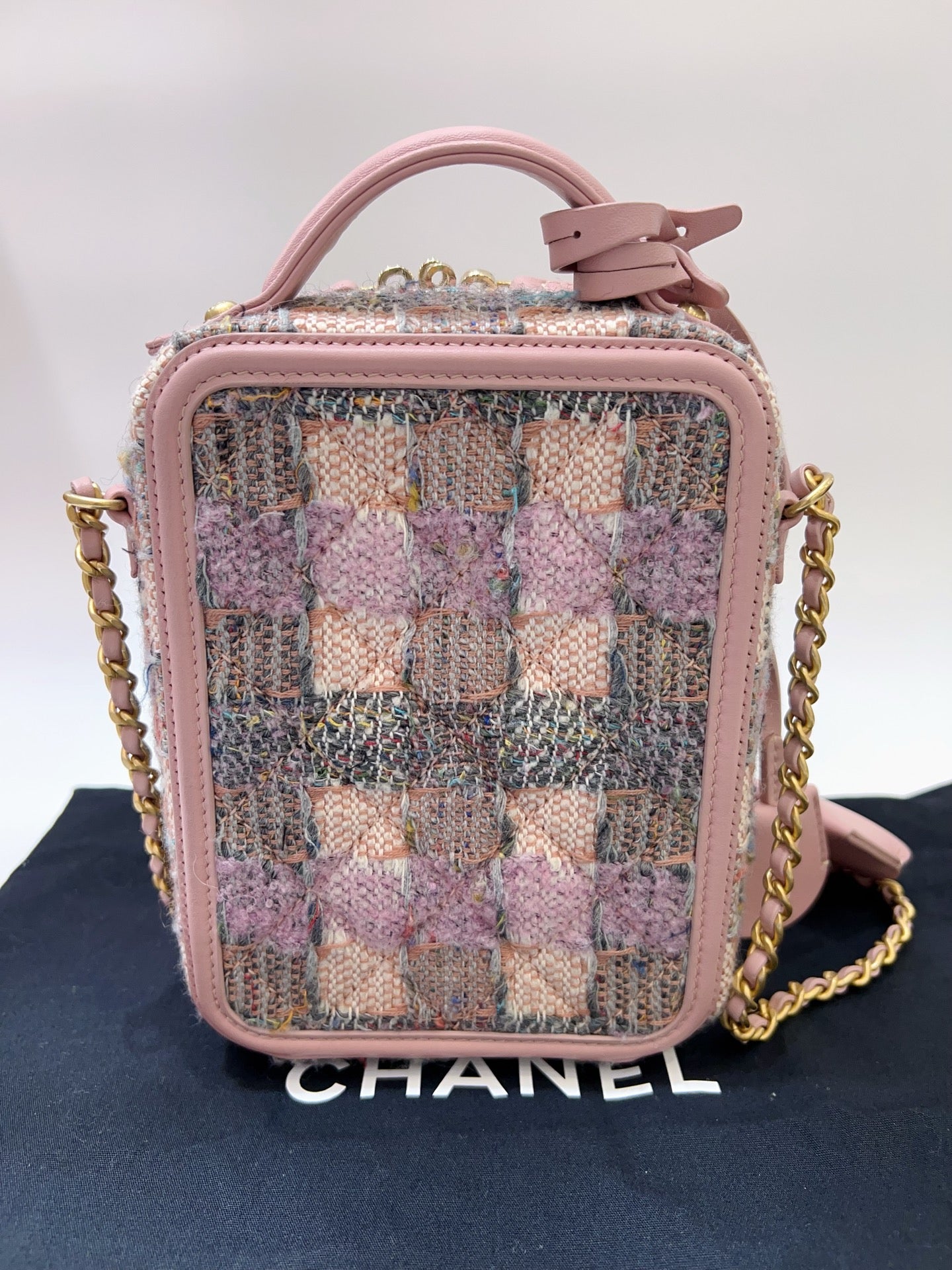Chanel - CC Filigree - Tweed - Pink - (small)