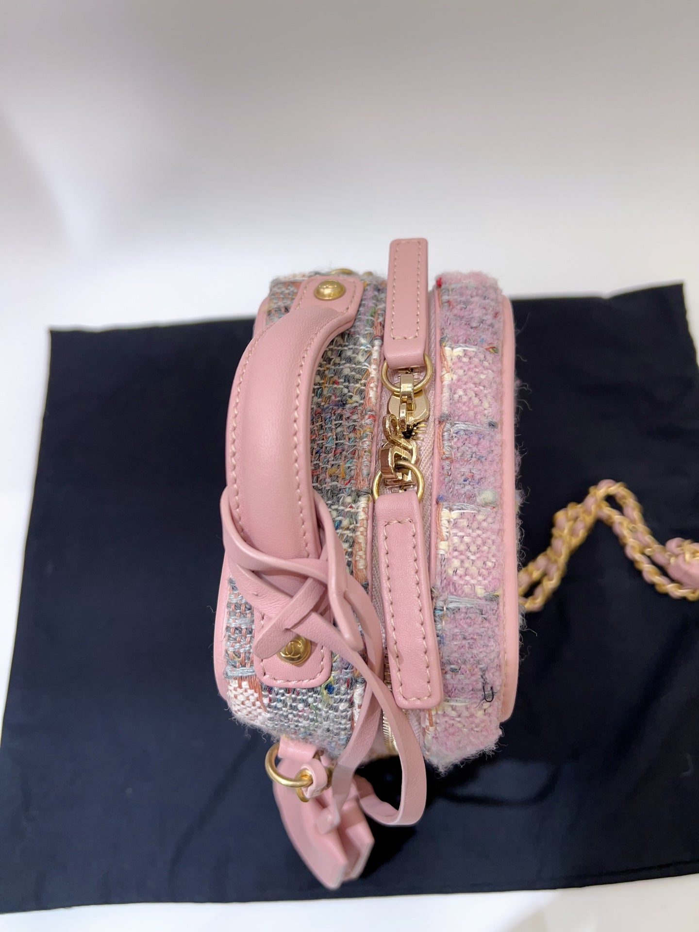 Chanel - CC Filigree - Tweed - Pink - (small)