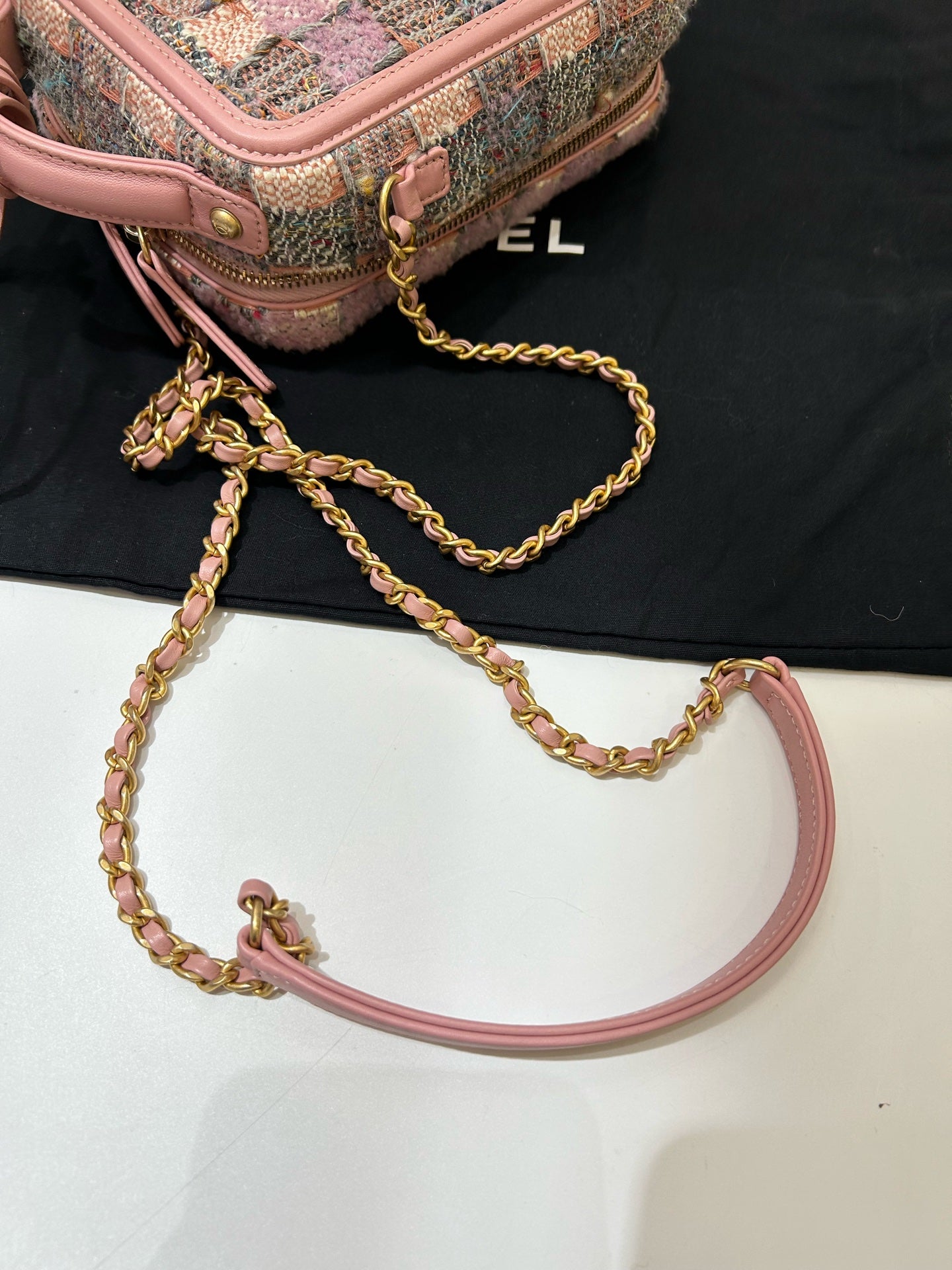 Chanel - CC Filigree - Tweed - Pink - (small)