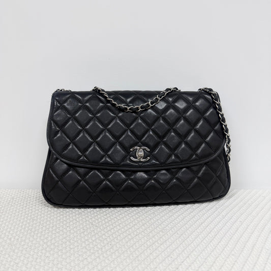Chanel - CC Pumpkin Flap Bag - Leather - Black - (large)