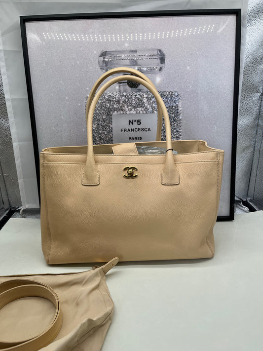 Chanel - Cerf - Leather - Beige - (medium)