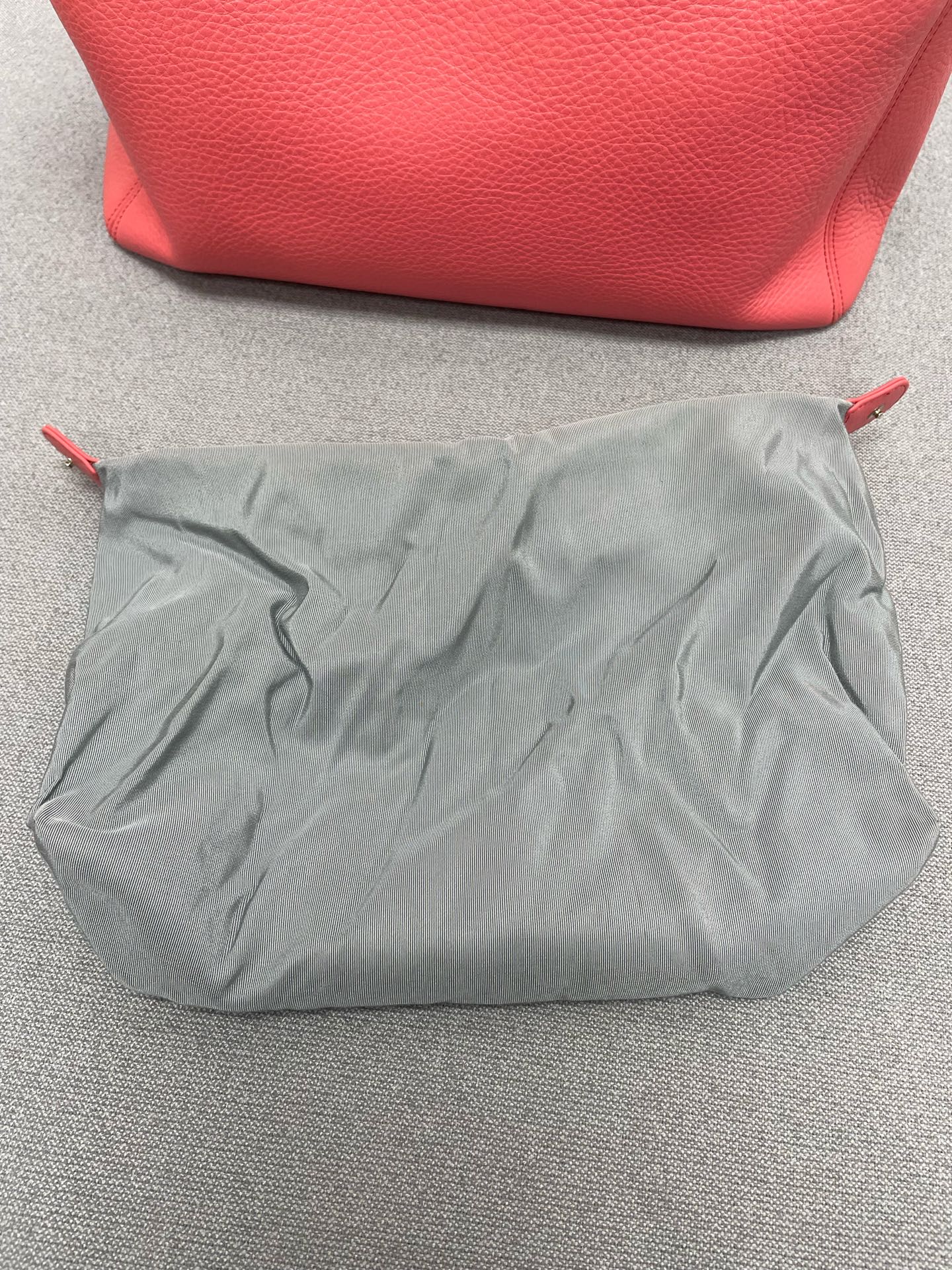 Chanel - Cerf - Leather - Pink - (medium)