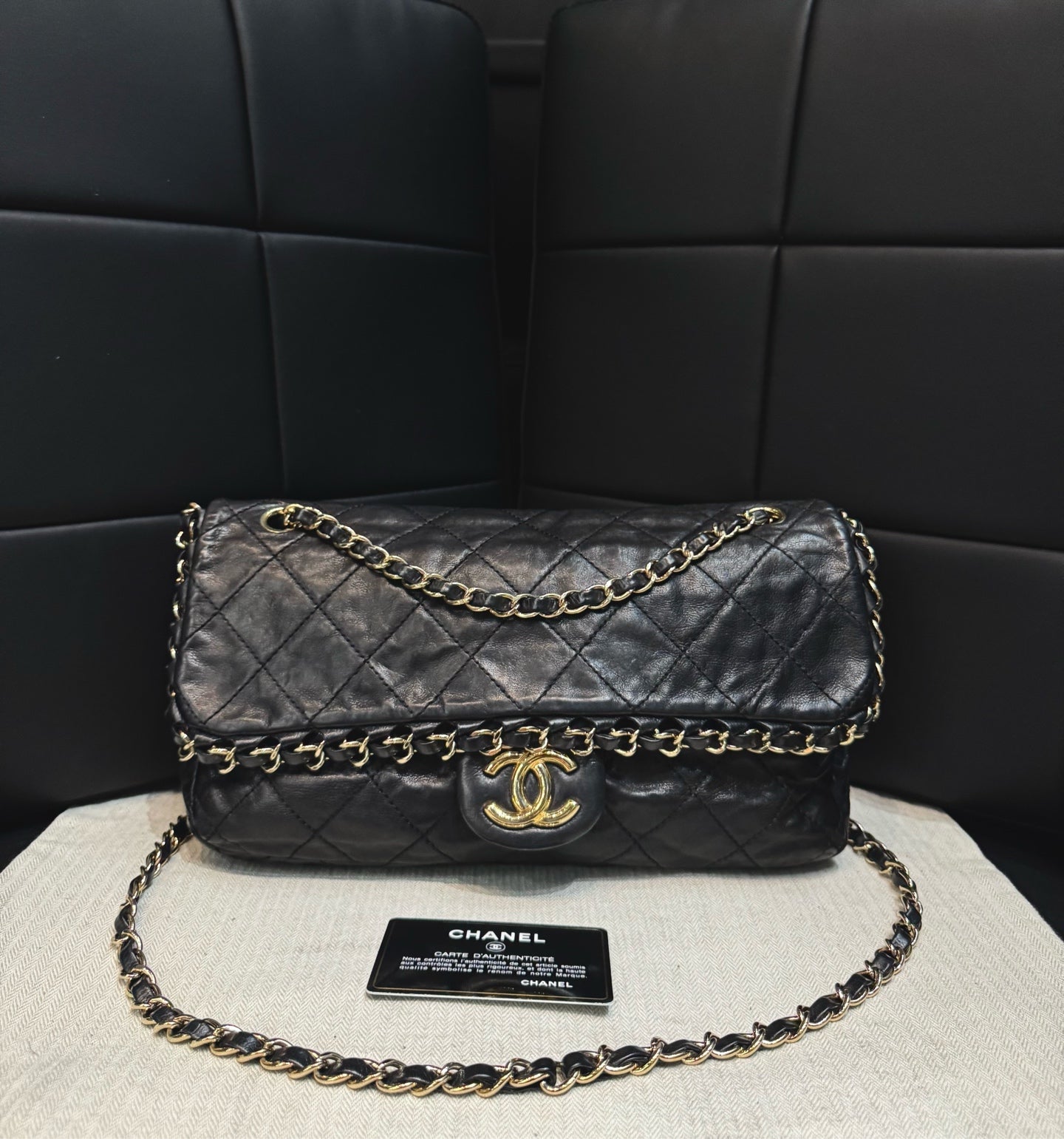 Chanel - CF - Leather - Black - (medium)