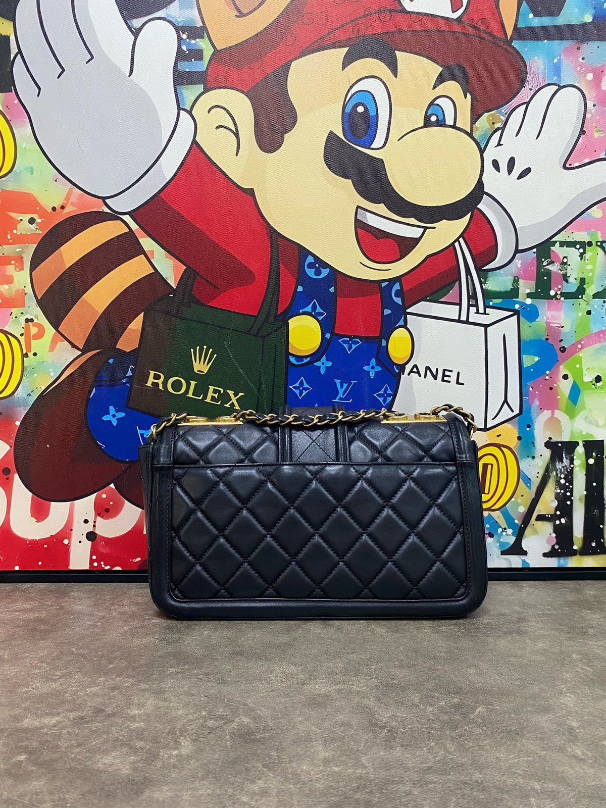 Chanel - CF - Leather - Black - (medium)