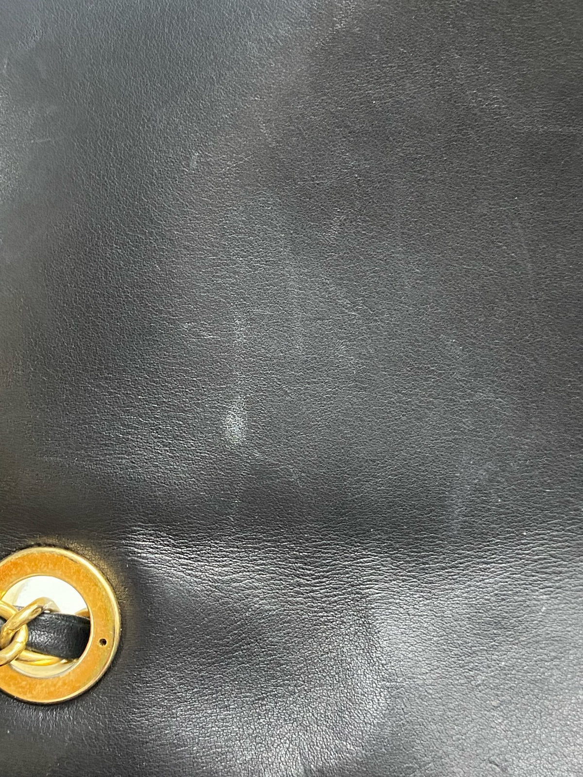 Chanel - CF - Leather - Black - (medium)