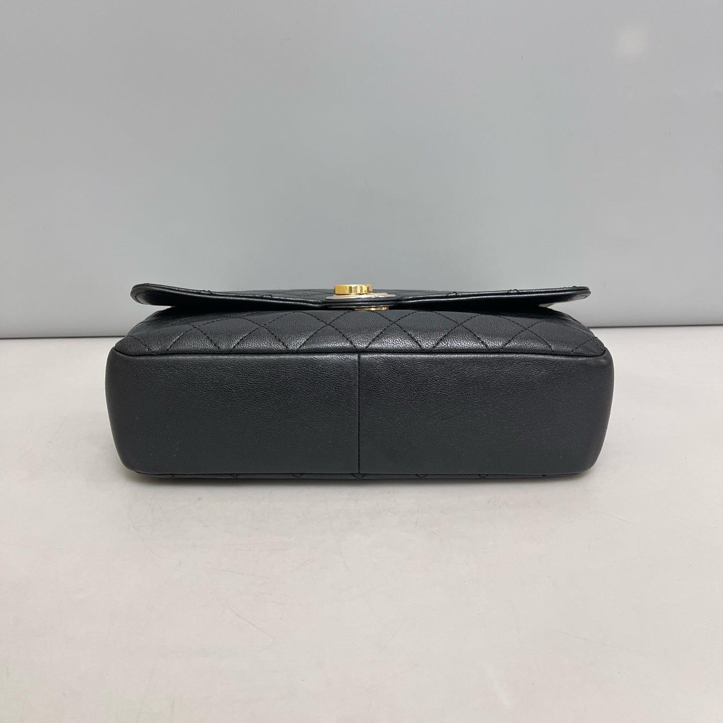Chanel - CF - Leather - Black - (small)