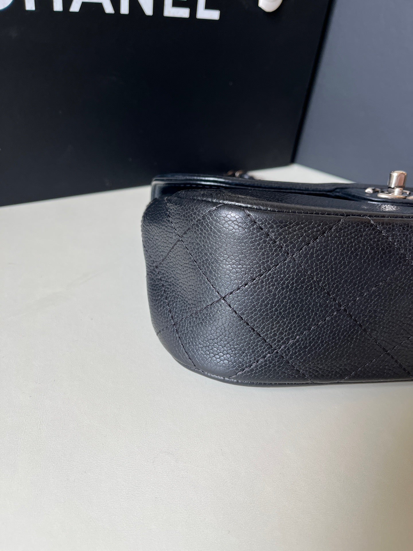 Chanel - CF - Leather - Black - (small)