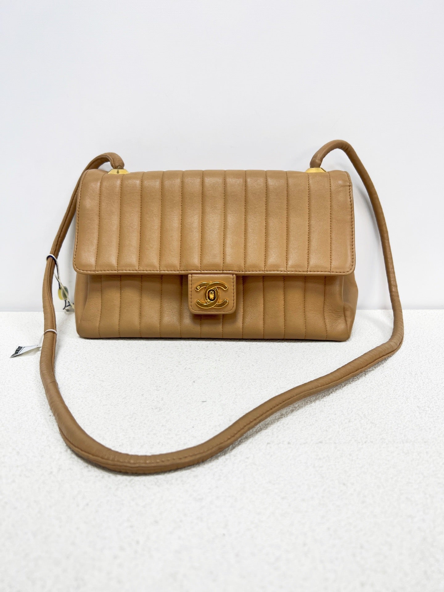 Chanel - CF - Leather - Brown - (medium)