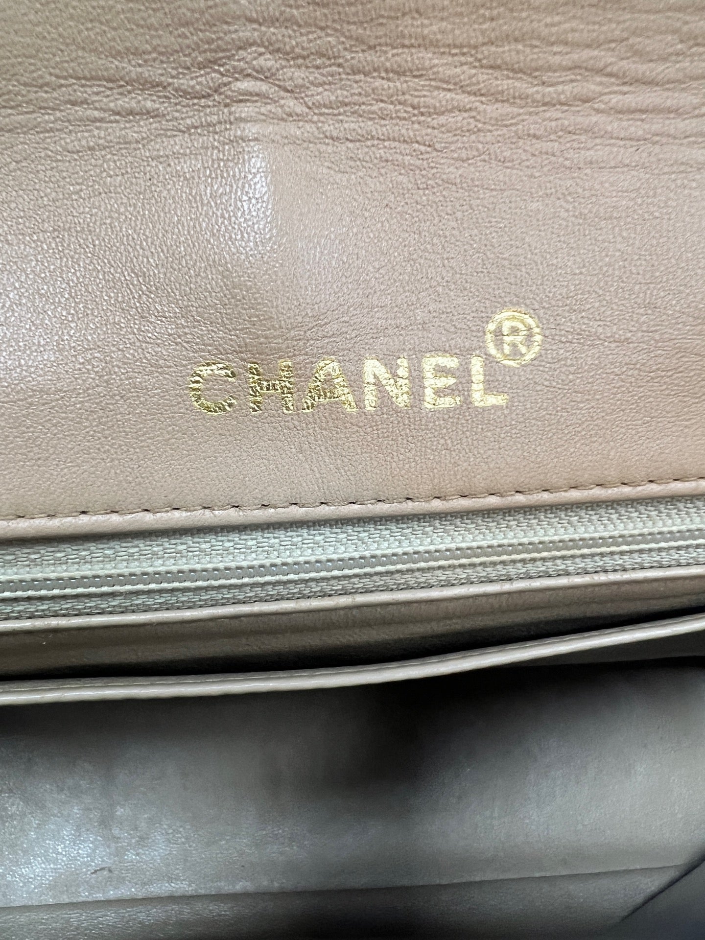 Chanel - CF - Leather - Brown - (medium)