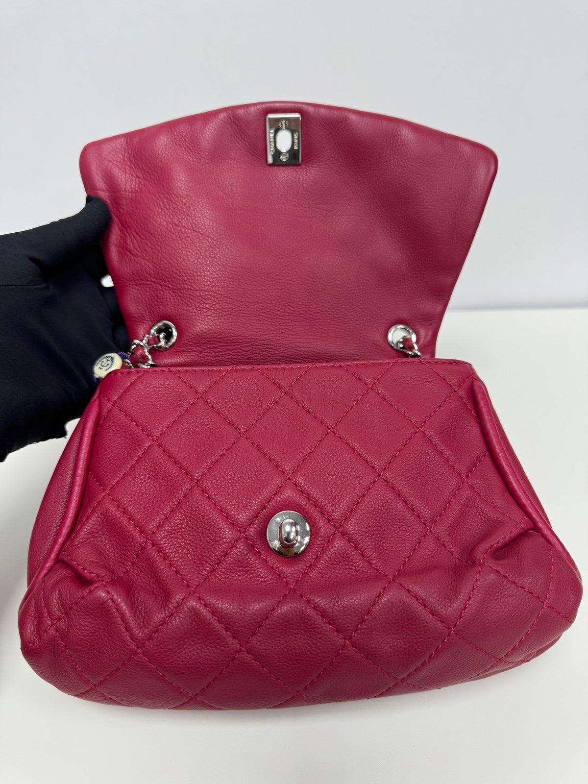Chanel - CF - Leather - Red - (medium)